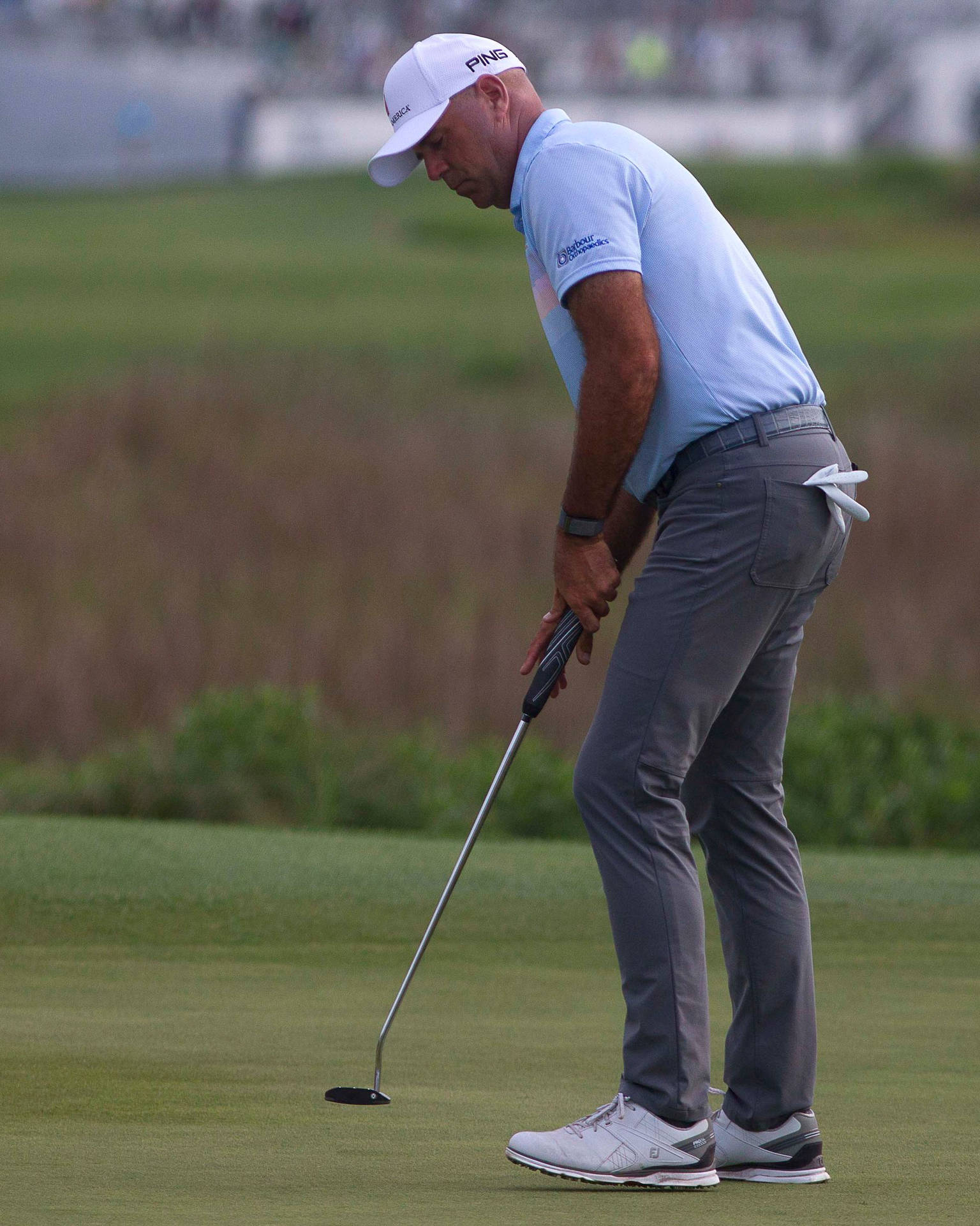 Stewart Cink About To Play Golf Wallpaper