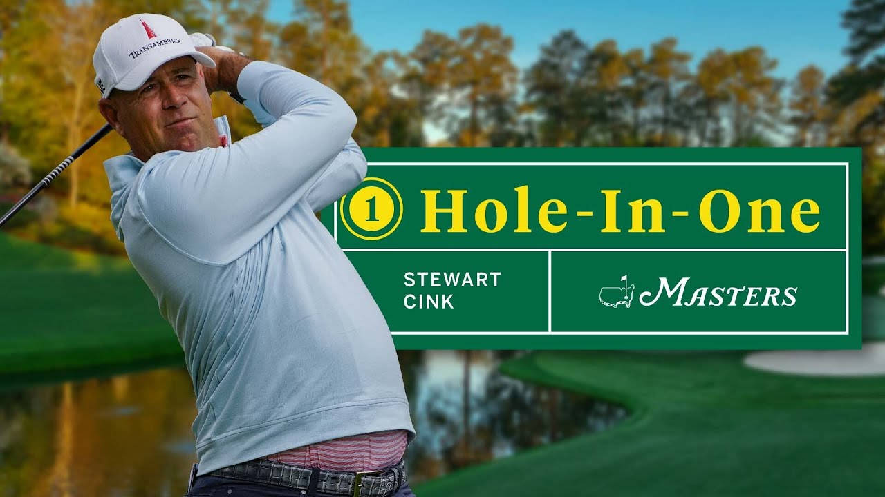 Golf champion Stewart Cink demonstrating his powerful swing Wallpaper