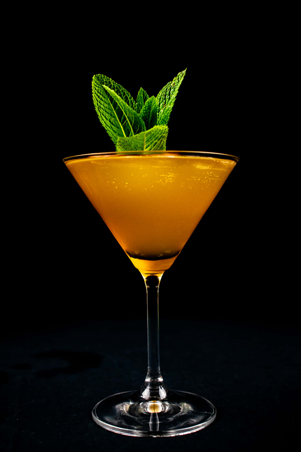 Stinger Cocktail With Mint Leaf Wallpaper