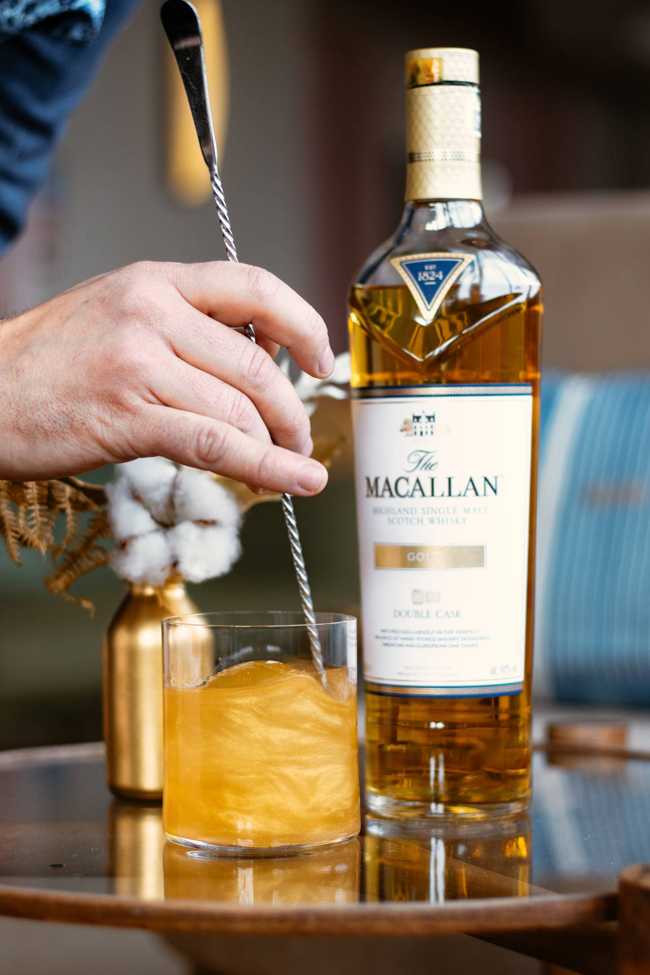 Risvegliandol'eccellenza - Cocktail Di Whiskey Macallan Sfondo