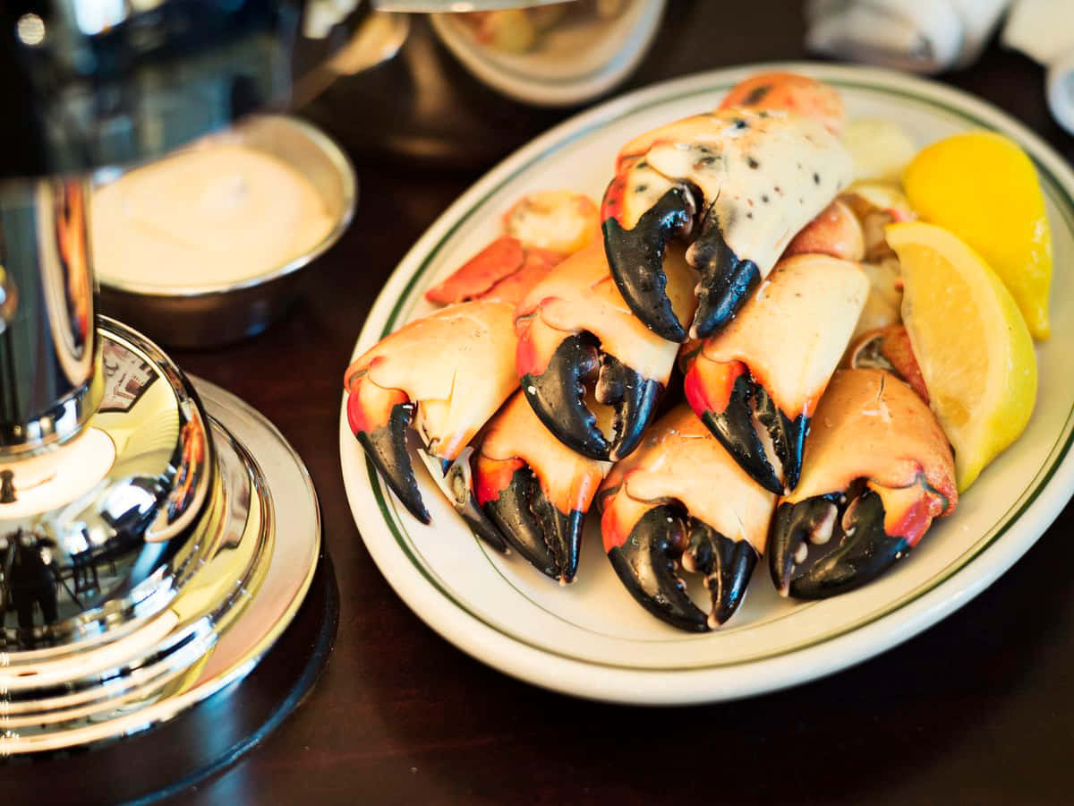 Stone Crab Claws Plated Dish Wallpaper