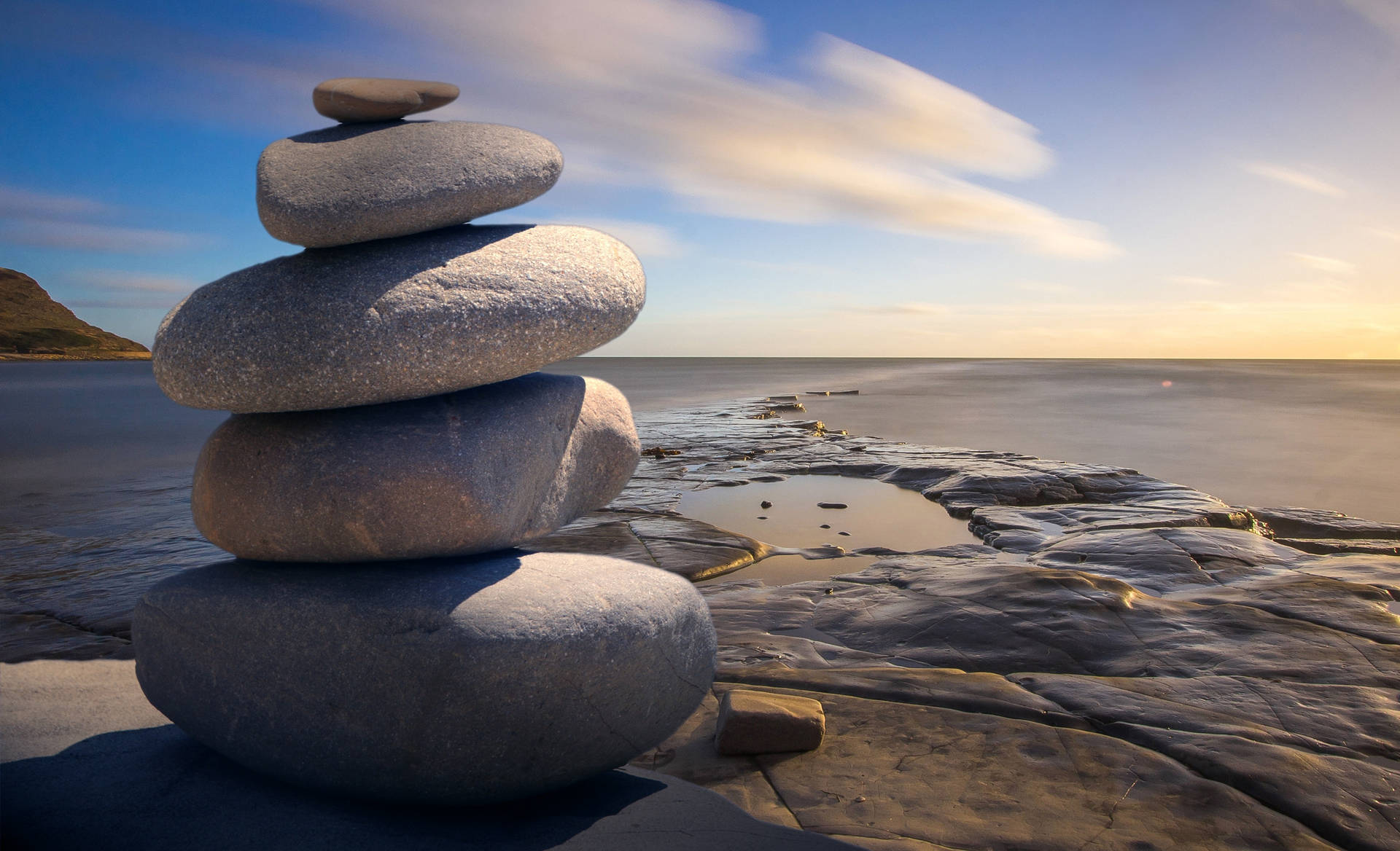 Stone Formation And Sea Background Wallpaper