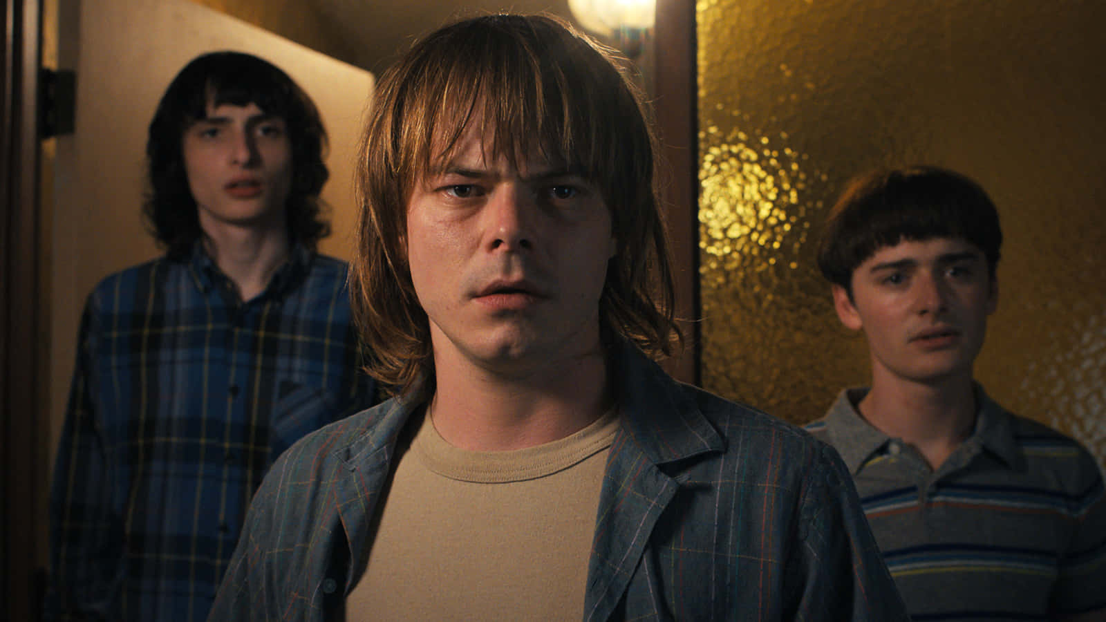 Mike,jonathan E Will Byers In Un'immagine Di Stranger Things Stagione 4.