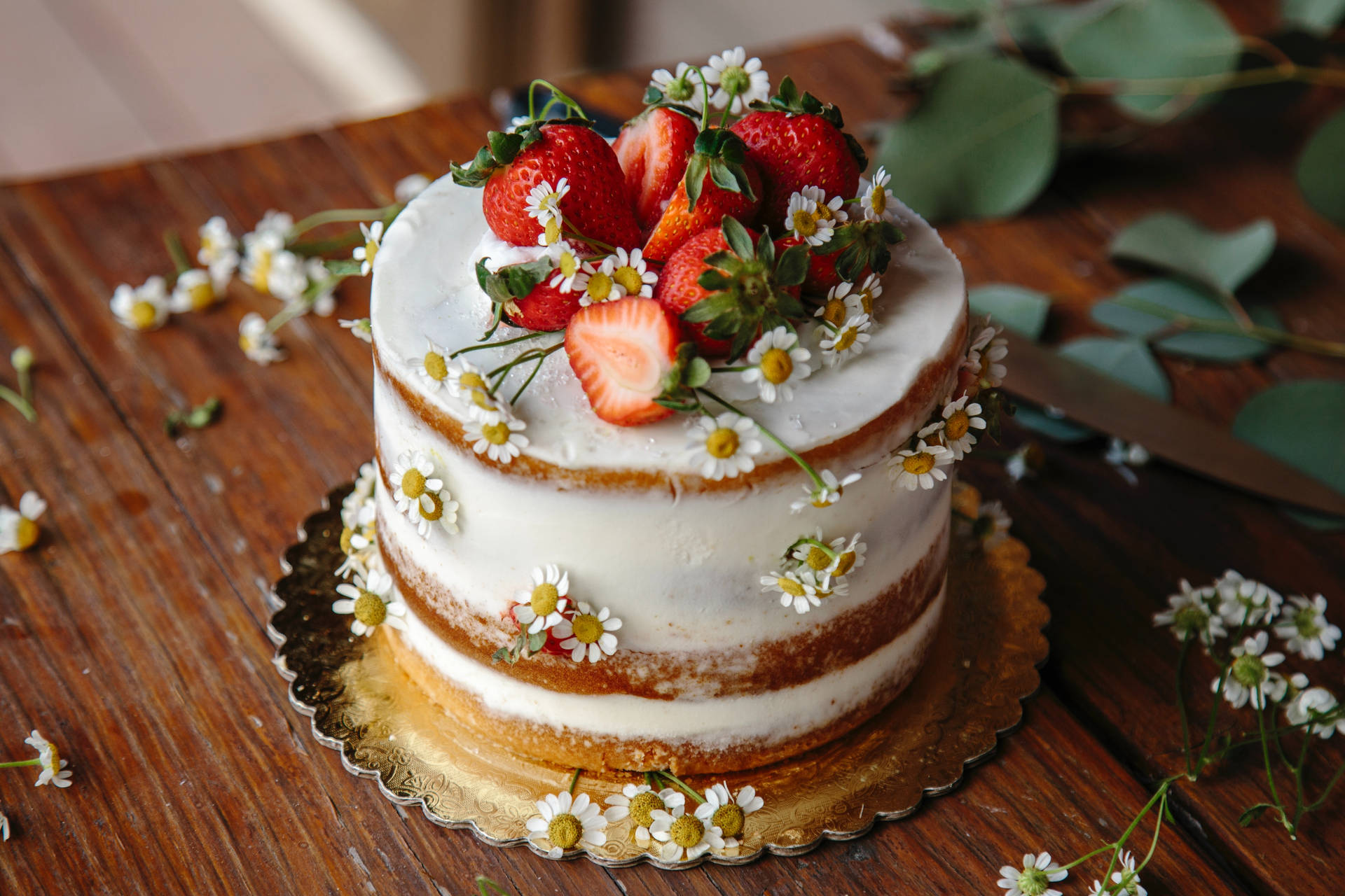 Strawberries And Flowers Cake