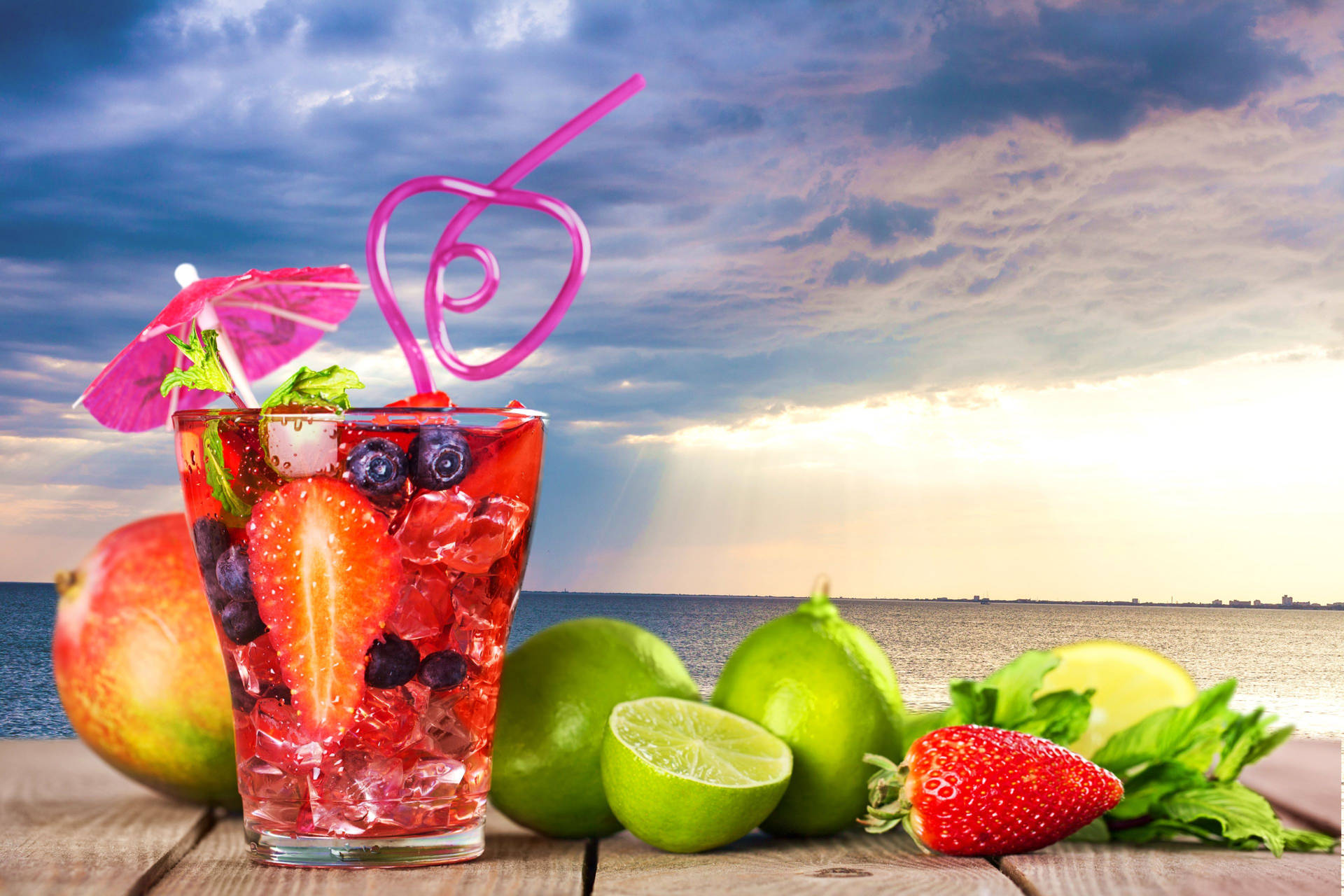 Strawberry Lime Tropical Drink Wallpaper