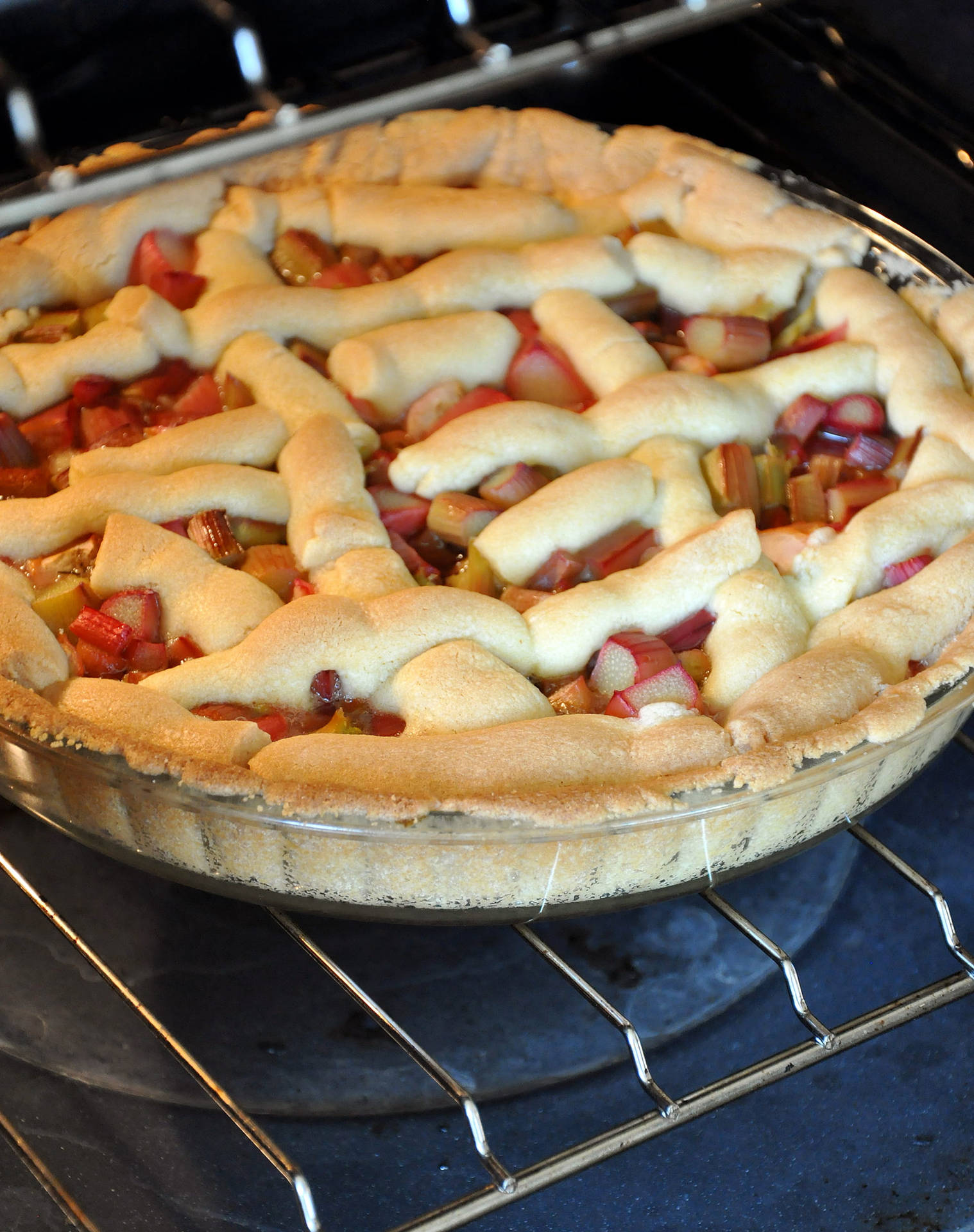 Strawberry Rhubarb Pie In The Oven Wallpaper