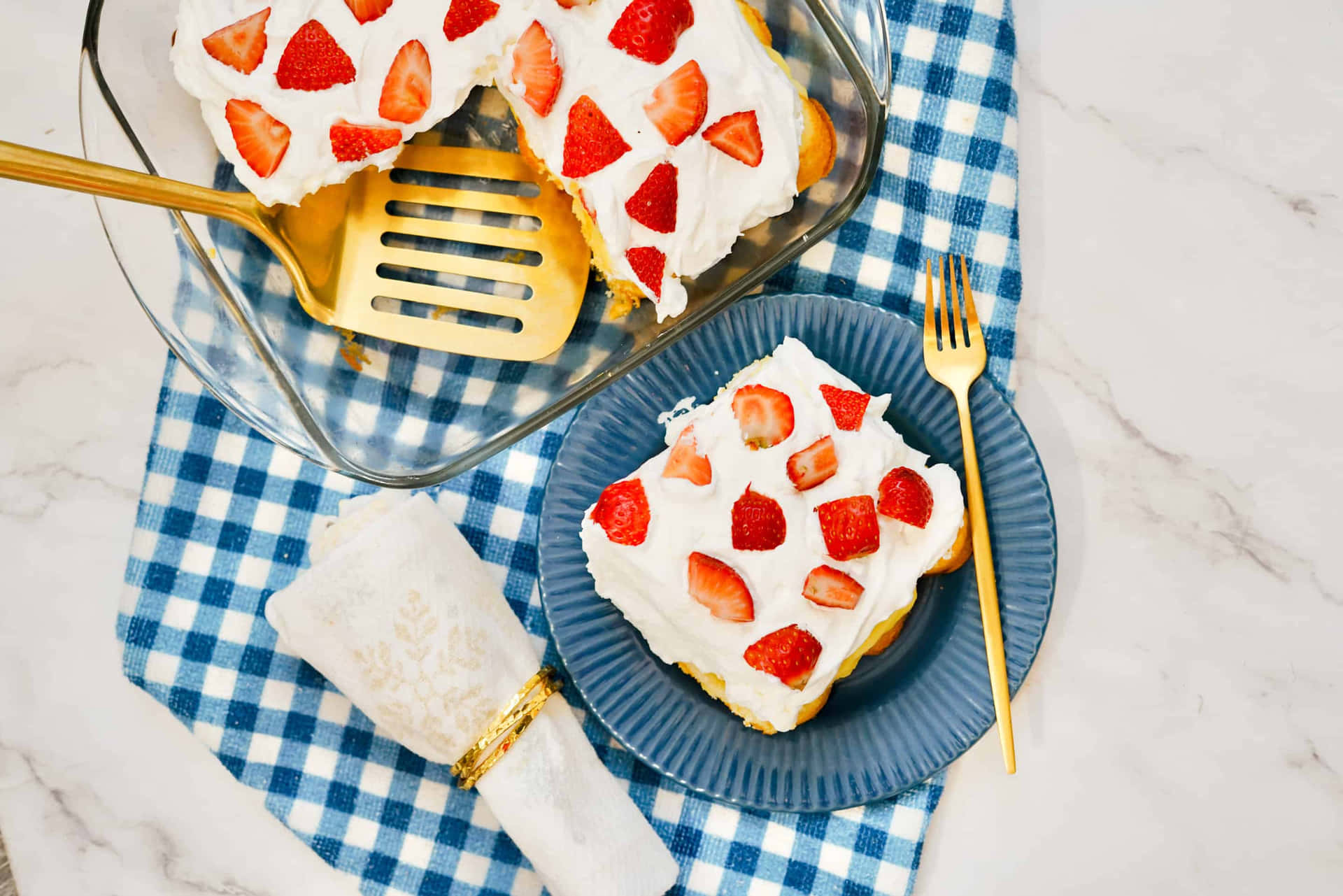 Strawberry Topped Twinkie Dessert Wallpaper