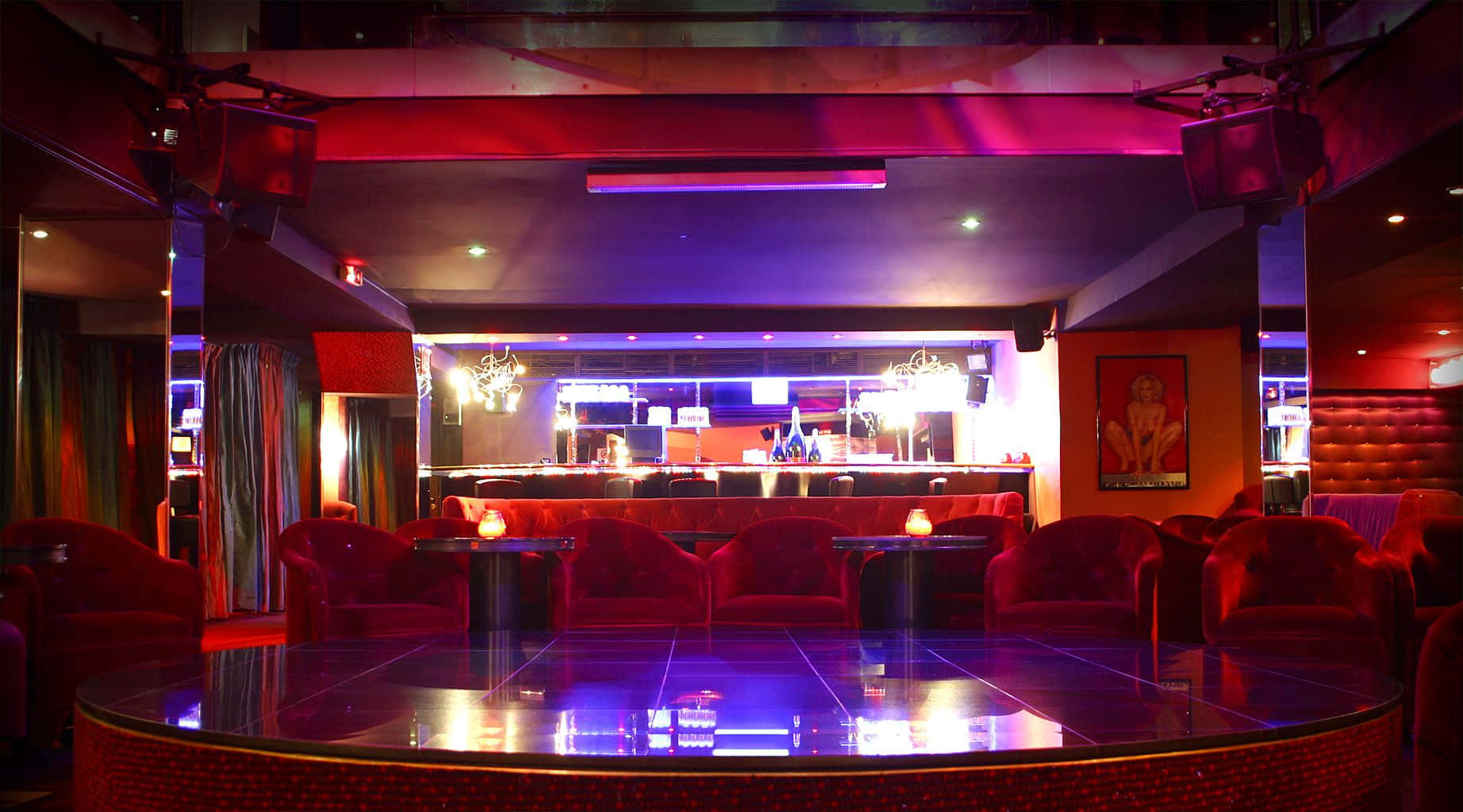Download Gorgeous Surroundings Of A Top Strip Club 