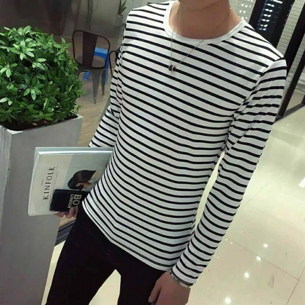 Male Striped Clothing Picture