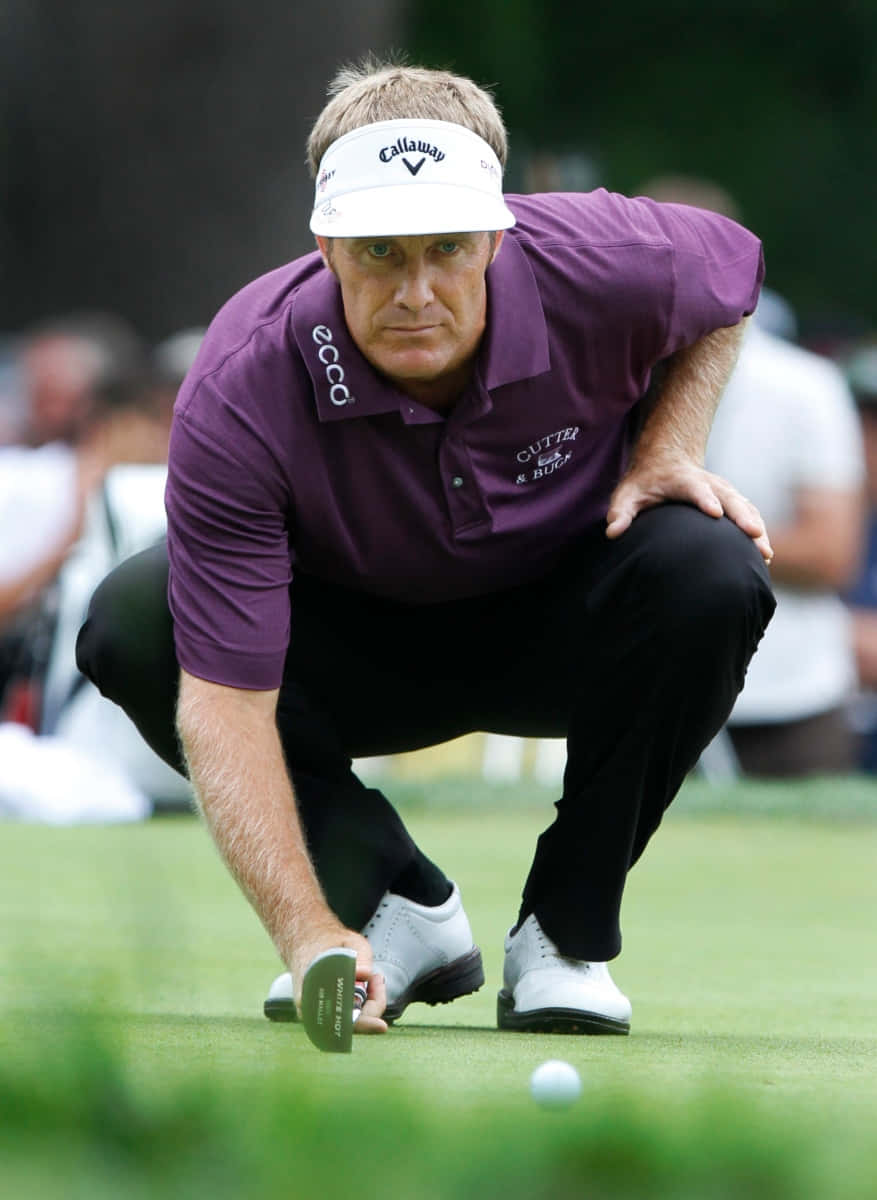 Stuart Appleby Crouching Near A Golf Ball Wallpaper