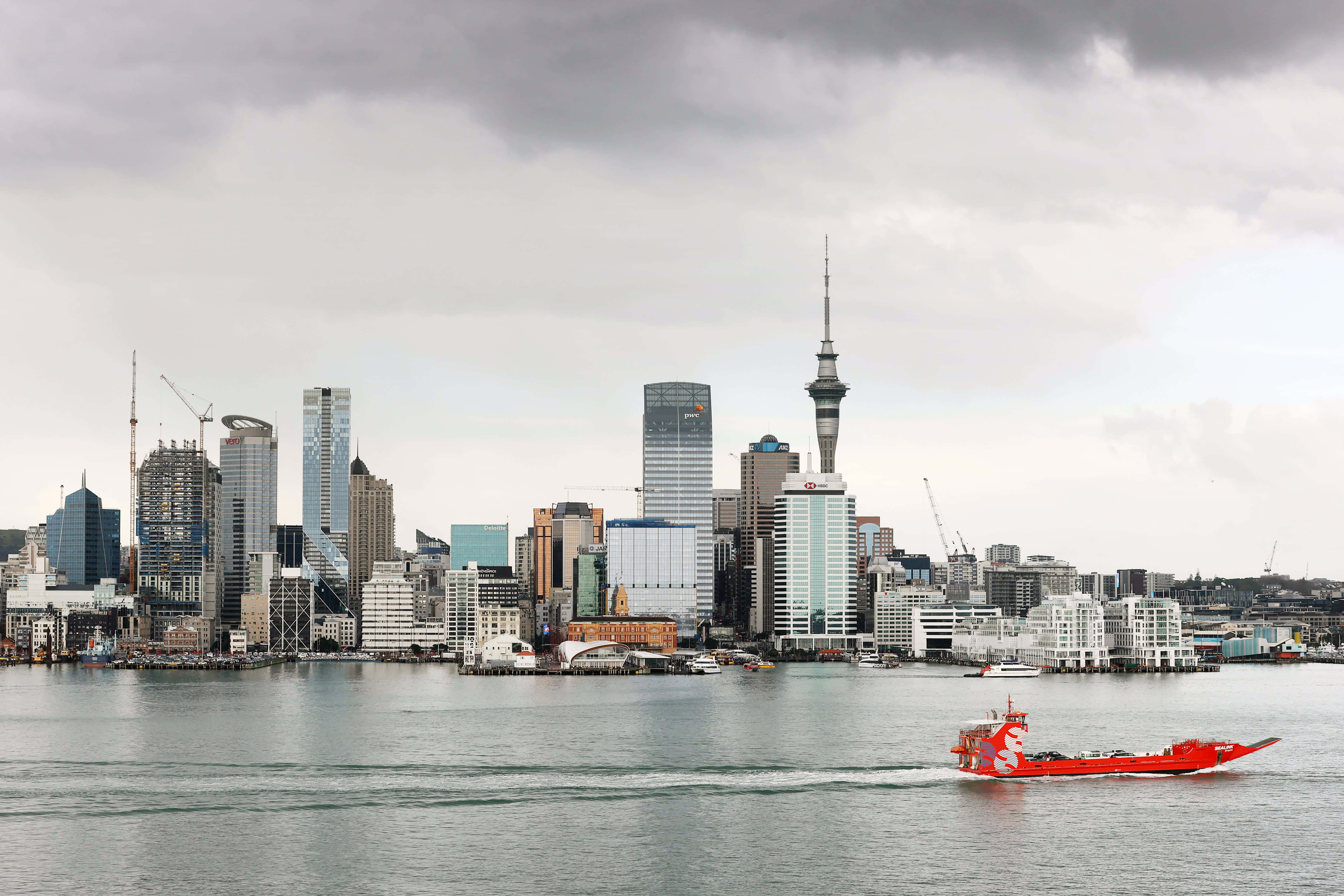 Indrukwekkende Auckland Skyline Bij Dusk Achtergrond