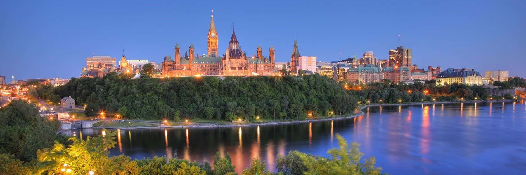 Pemandangan Musim Gugur Yang Menakjubkan Di Gatineau Wallpaper