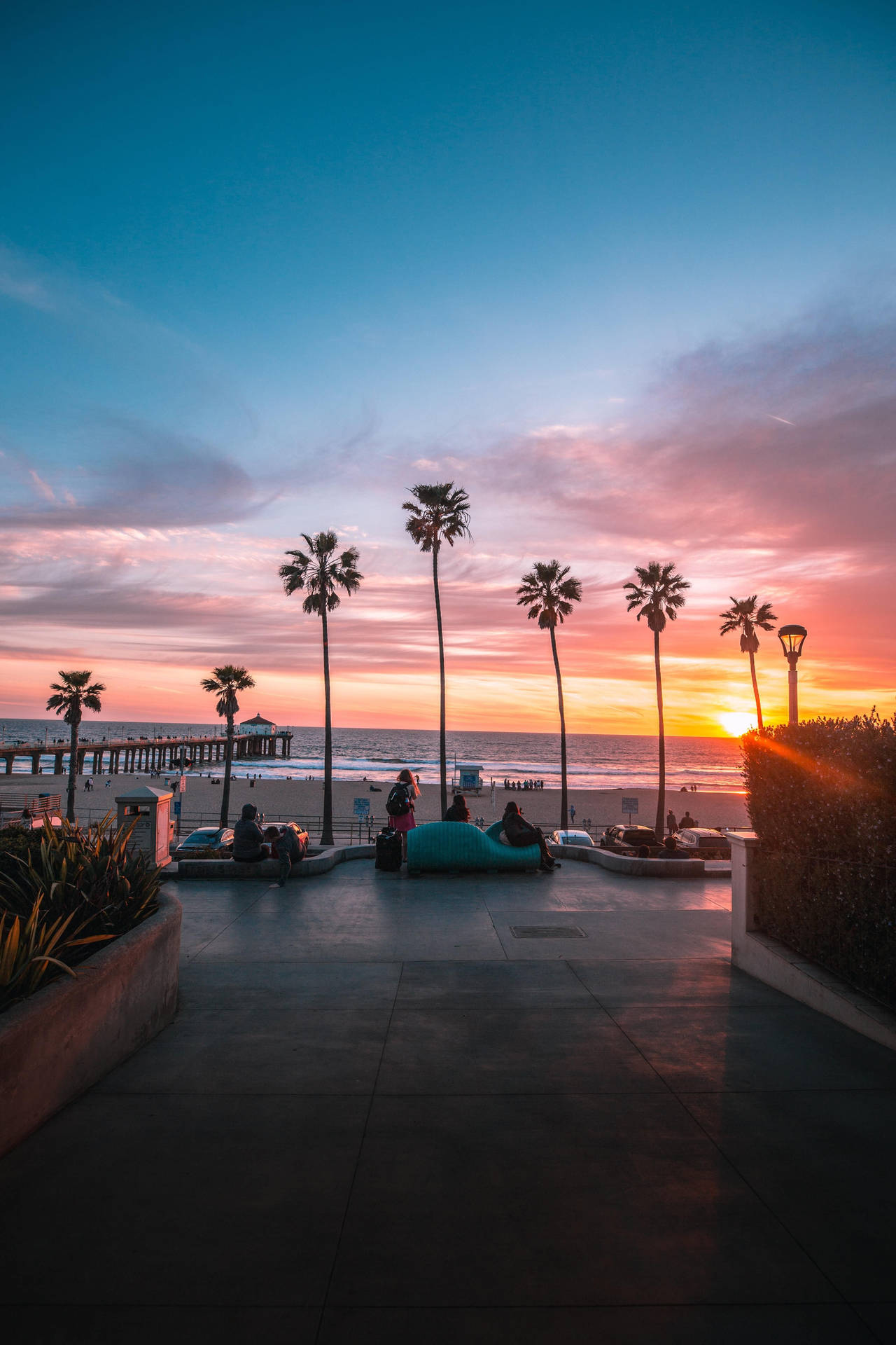 Download Stunning Beach Sunset Mobile Wallpaper 