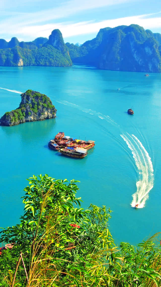 Stunning Blue Water In Halong Bay Wallpaper