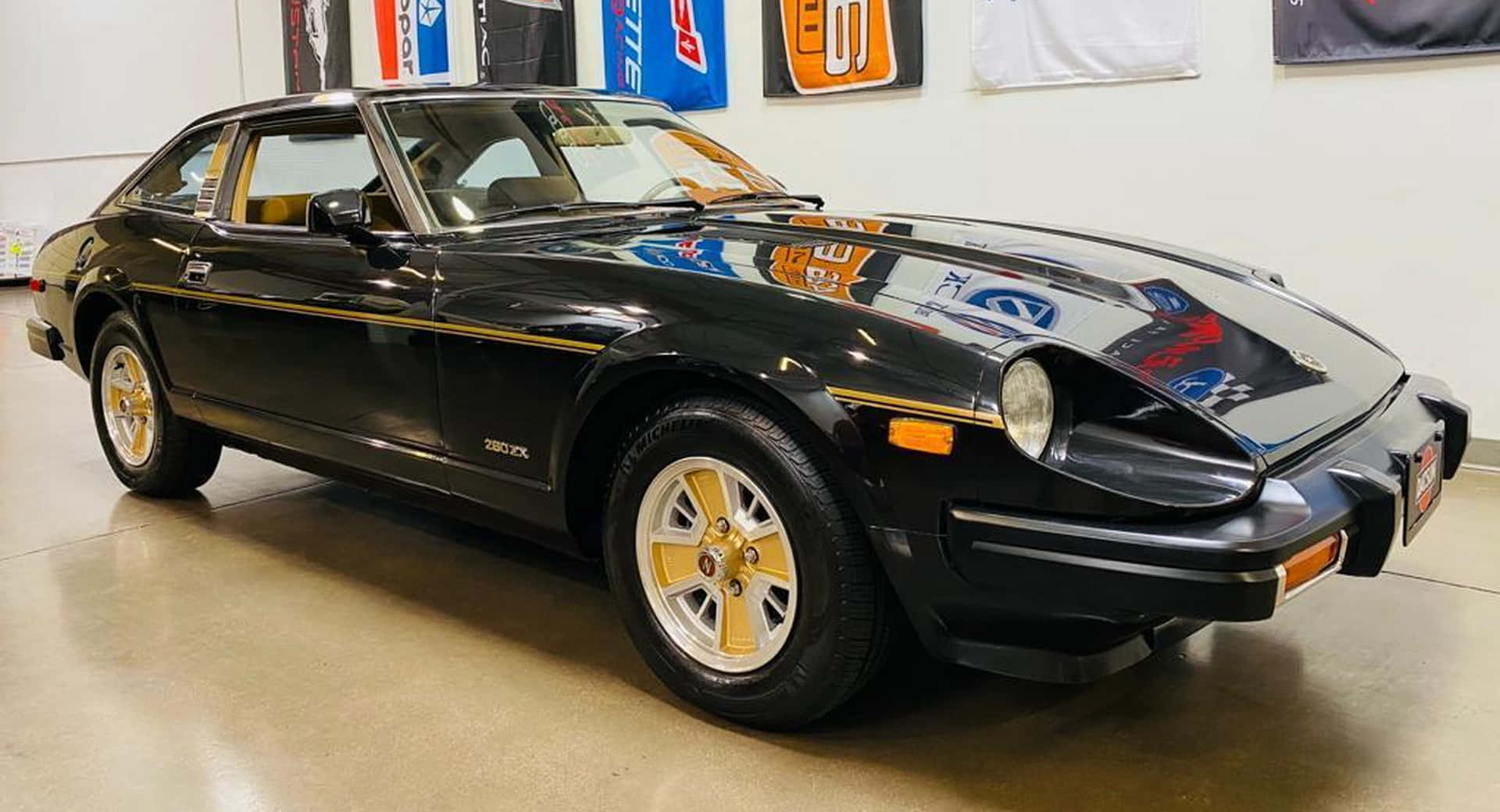 Stunning Datsun 280zx In Classic Black Wallpaper