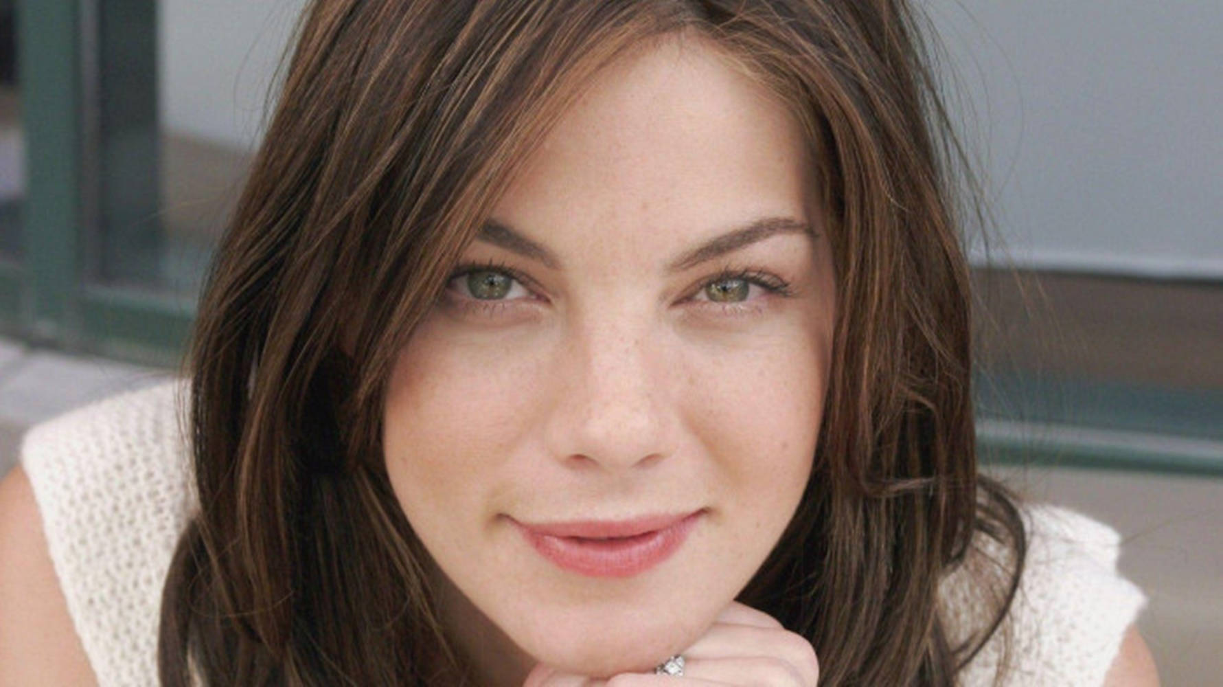 Stunning Hollywood Actress Michelle Monaghan Wallpaper