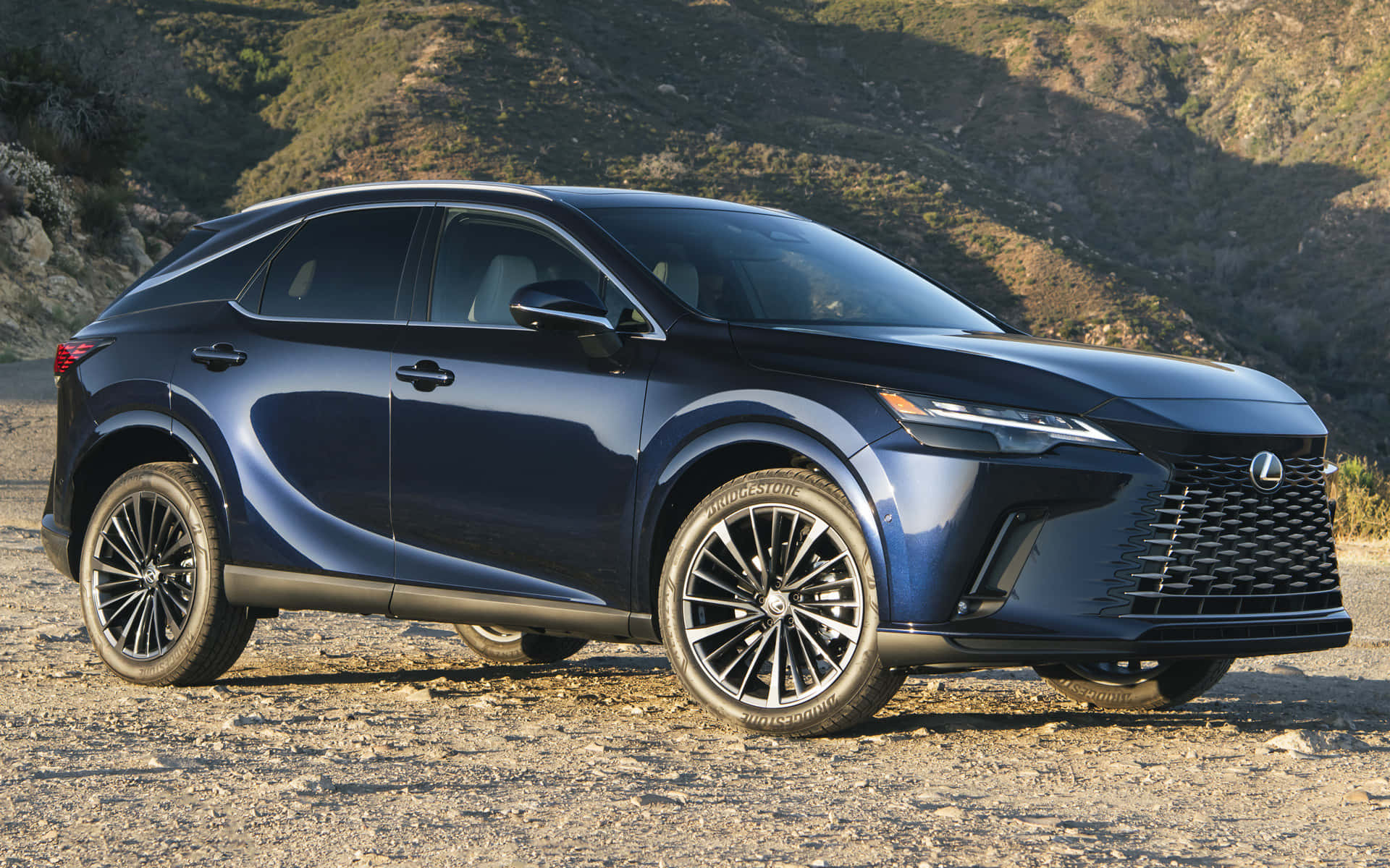 Stunning Lexus Rx In Striking Nature Backdrop Wallpaper