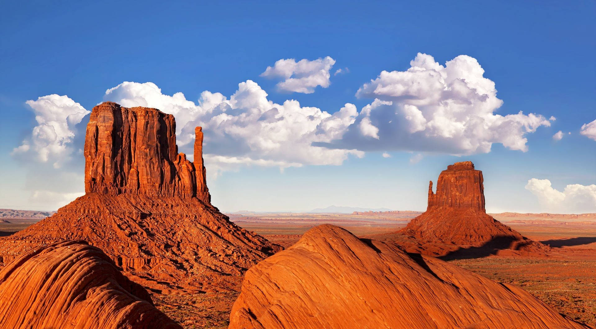 Monument Valley 2000 X 1105 Wallpaper