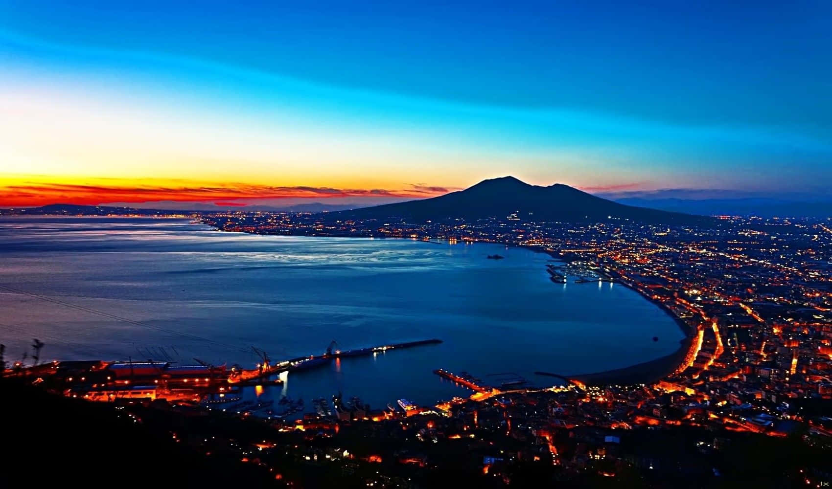 Paisagemdeslumbrante Do Monte Vesúvio Na Itália. Papel de Parede