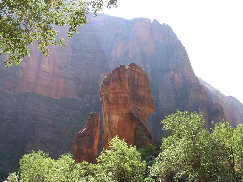 Impresionanteformación Roca En El Parque Nacional Zion Fondo de pantalla