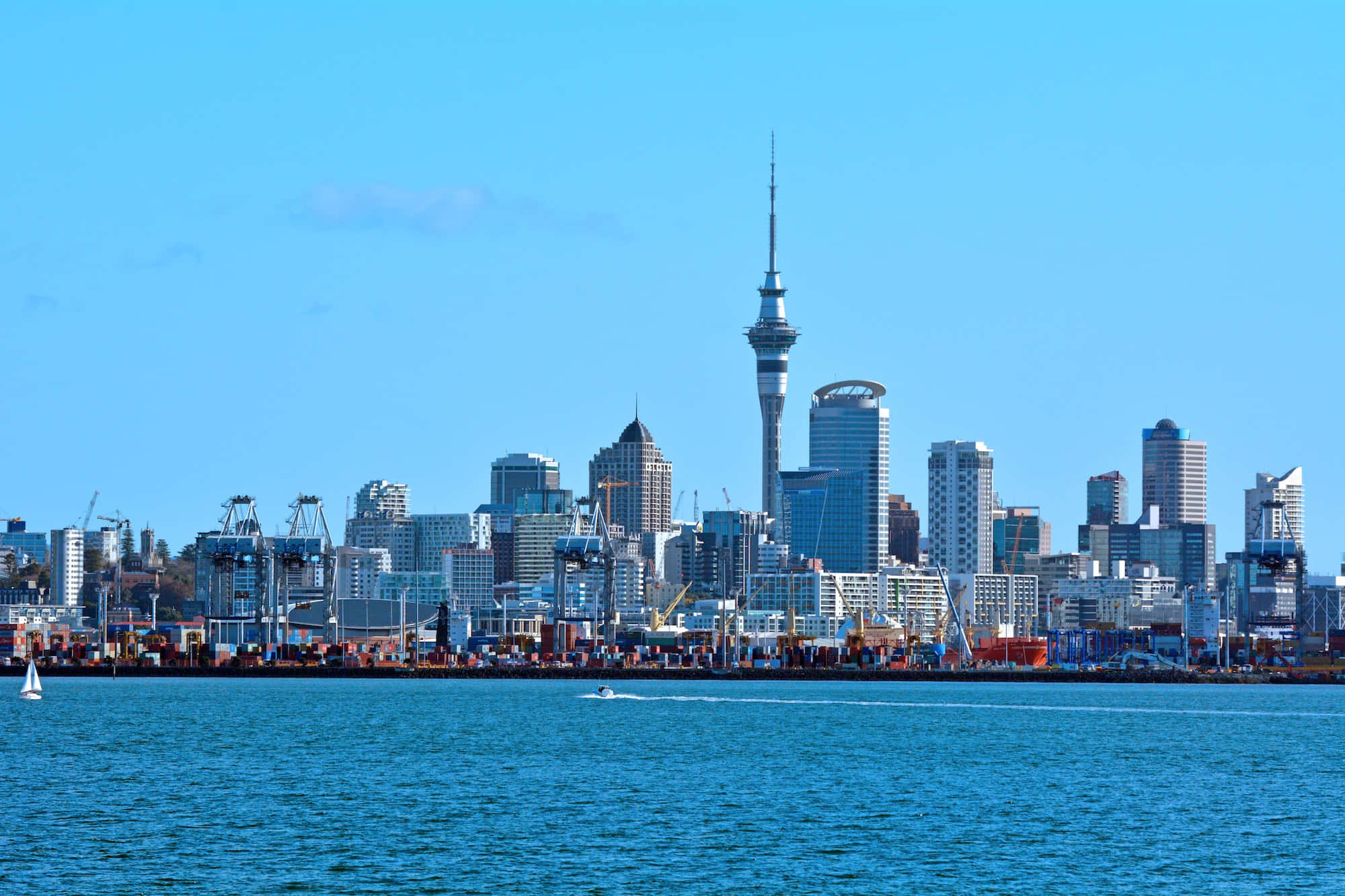 Stunning Skyline View Of Auckland, New Zealand Wallpaper