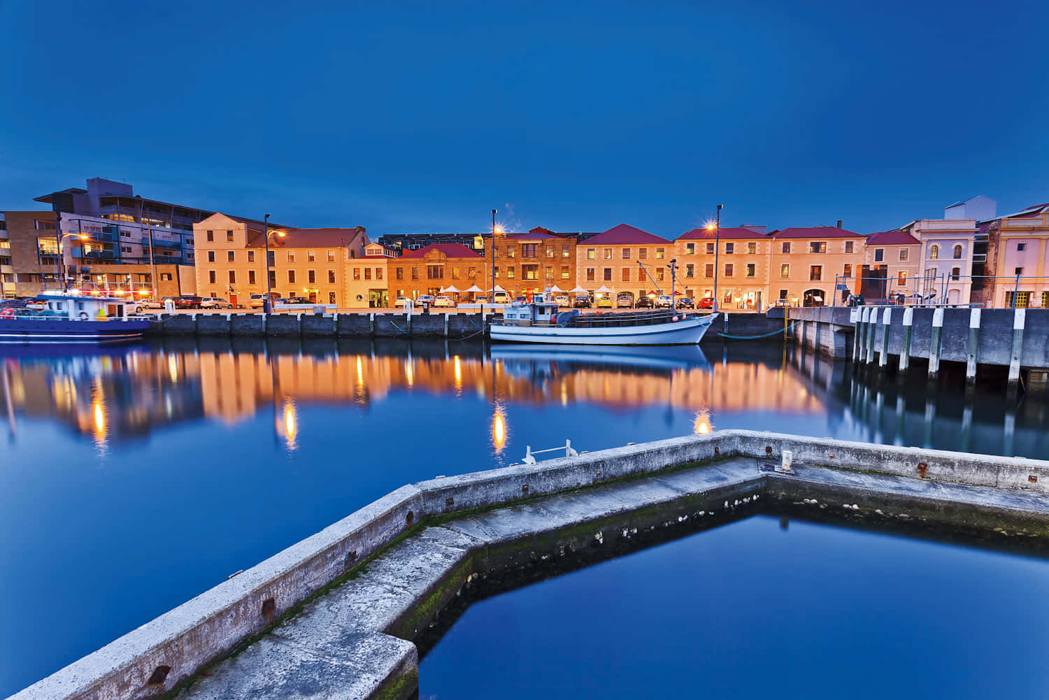 Stunning Sunset Over Hobart Harbour, Tasmania Wallpaper