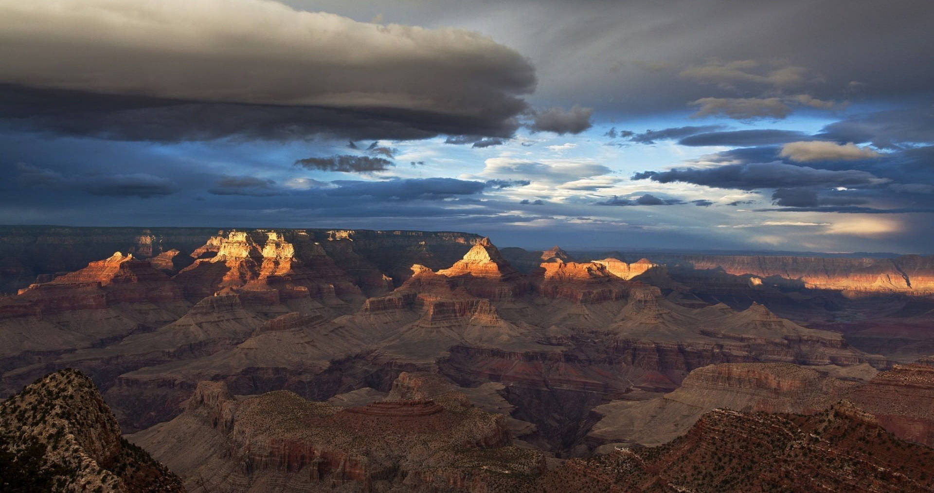 Stunning View Of The Grand Canyon Wallpaper