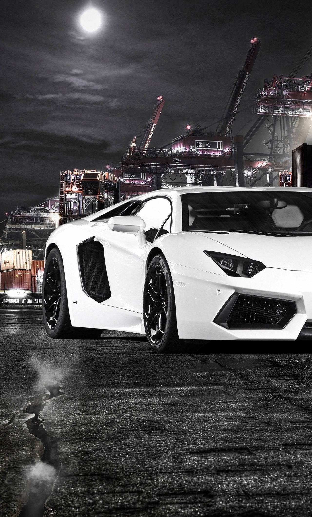 Stunning White Iphone Lamborghini Lock Screen Wallpaper