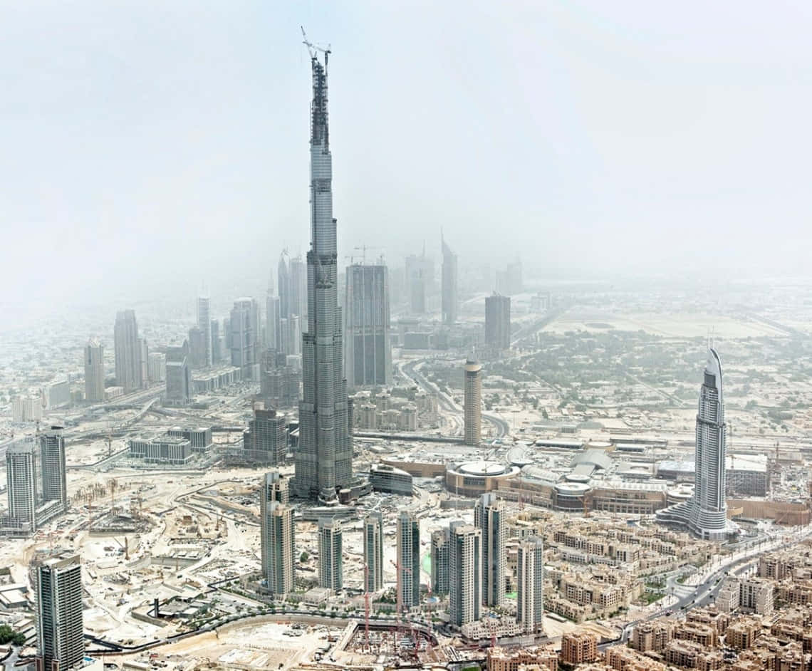 Stupendavista Della Maestosa Struttura Del Burj Khalifa Contro Il Cielo Serale