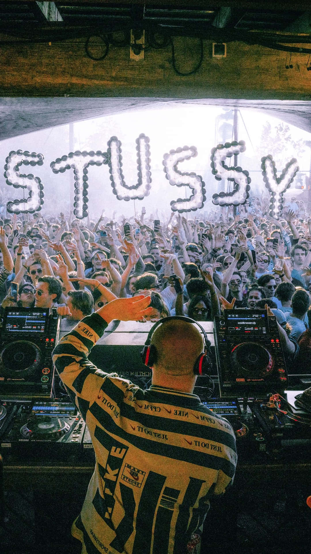 Stussy Brand Celebrationat Concert Wallpaper