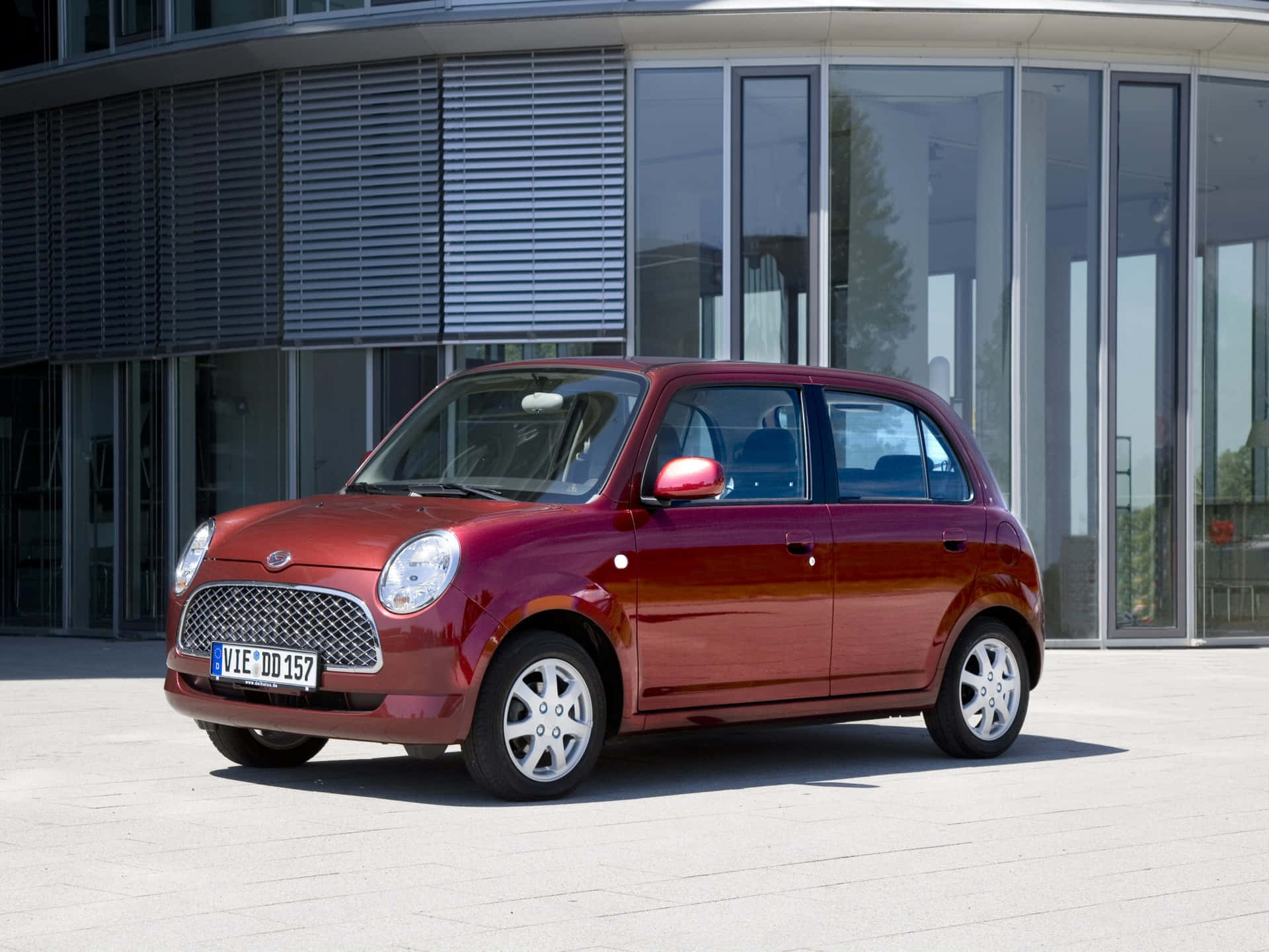 Daihatsu Trevis Élégant Et Compact Sur La Route Fond d'écran