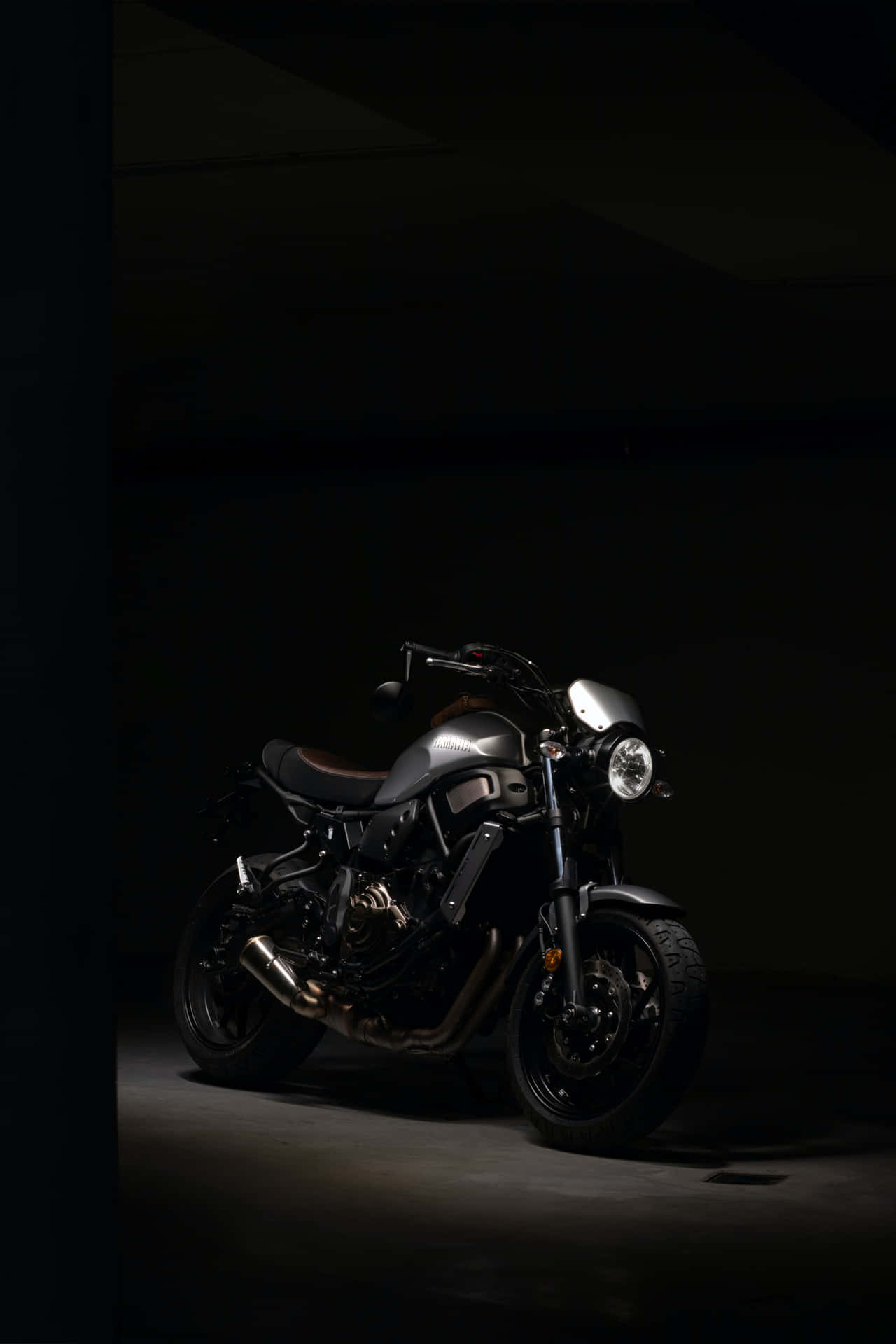 Fondode Pantalla Elegante De La Moto Yamaha Xsr700