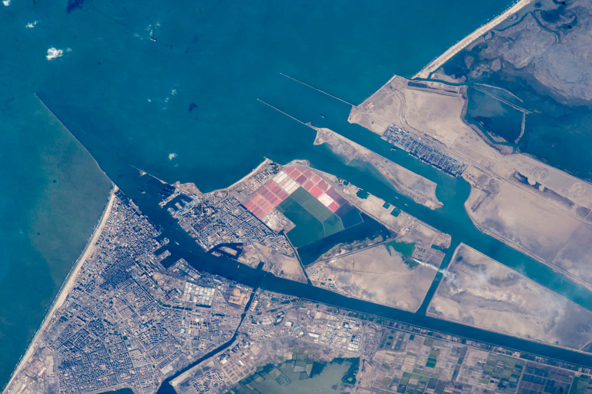 Vistamaestosa Del Canale Di Suez.