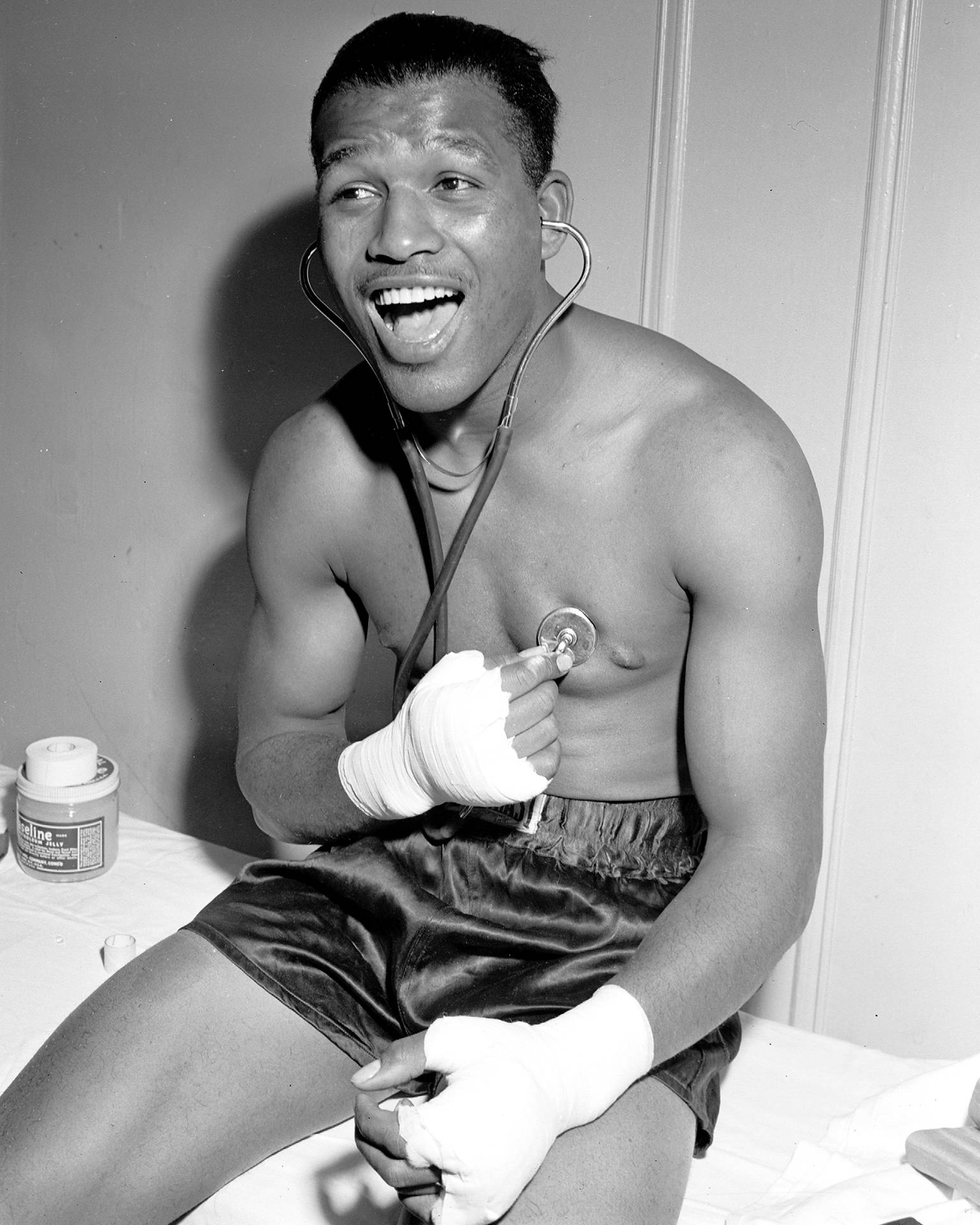 Sugar Ray Robinson With A Stethoscope Wallpaper