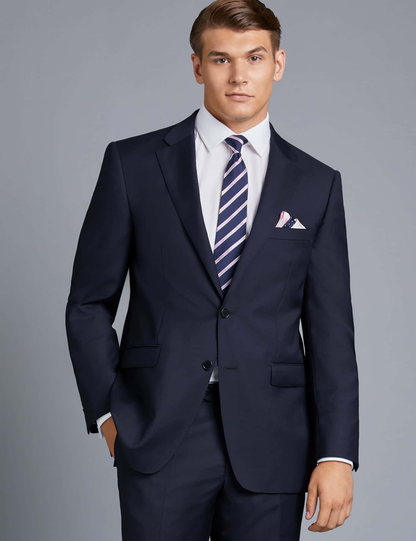 "Modern and Elegant Business Suit for the Confident Man"