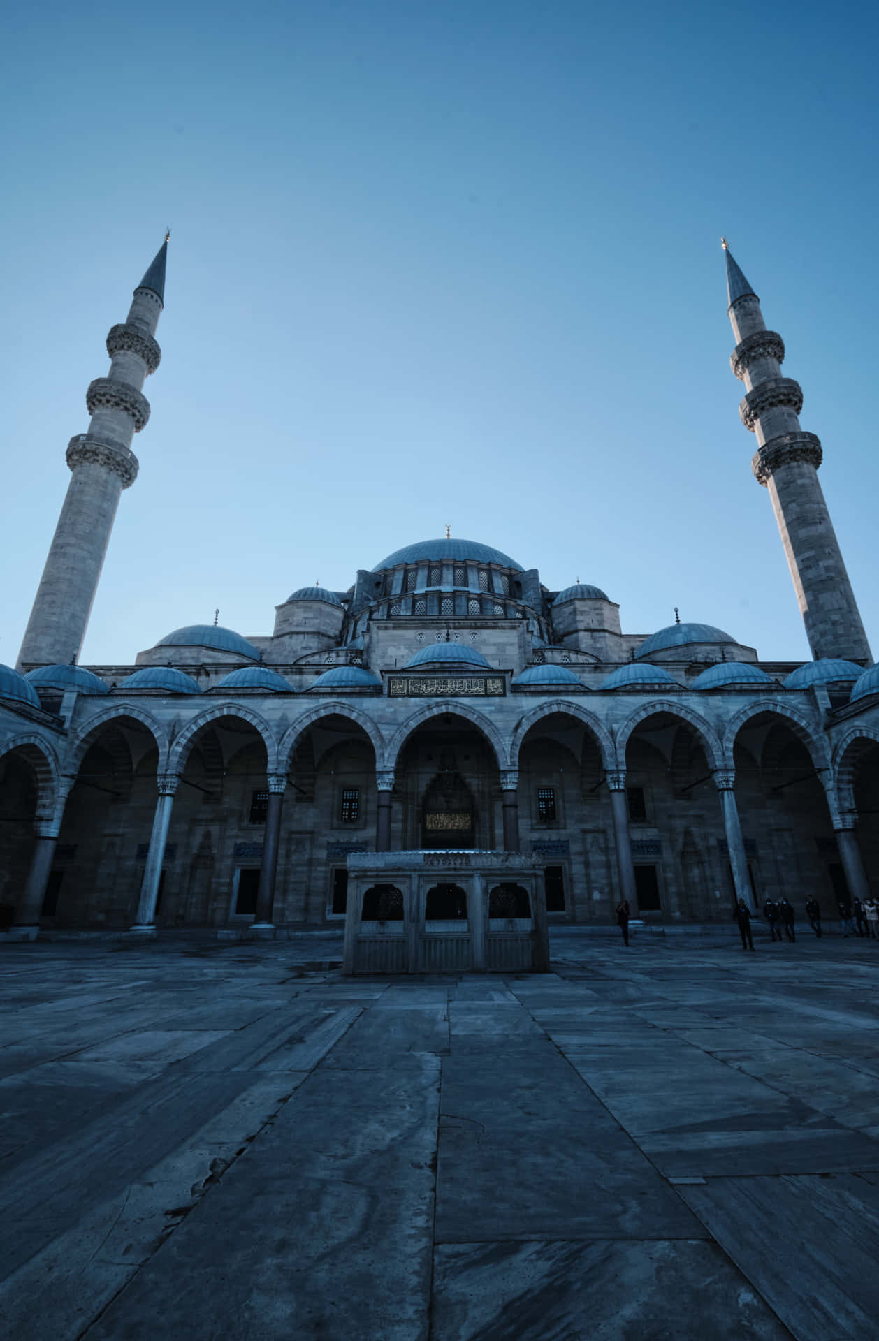 Sultan Ahmed Mosque Imposing Structure Wallpaper