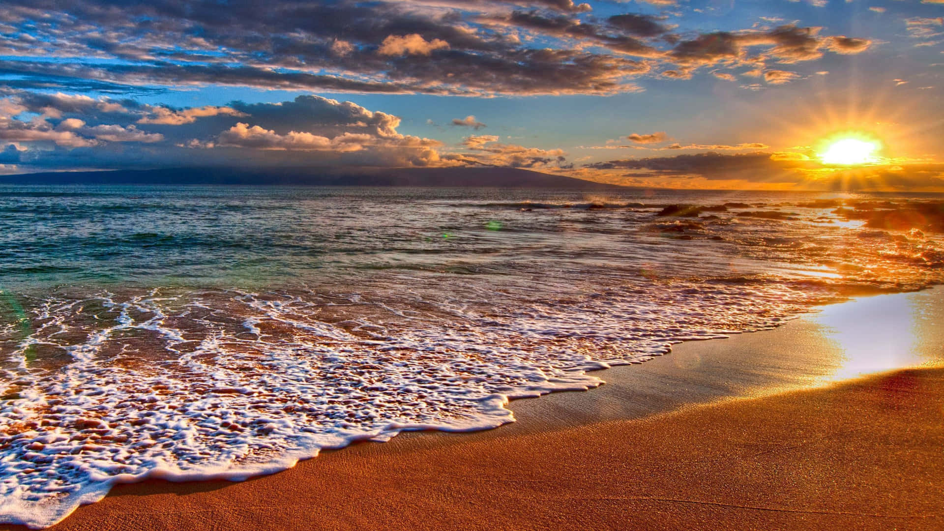 Amanecersobre La Costa De La Playa. Fondo de pantalla
