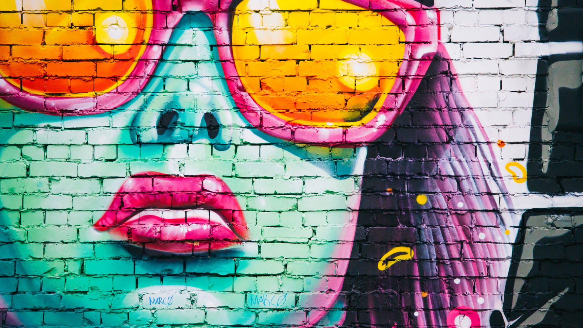 Cool graffiti wallpaper of girl in pink sunglasses with pink lips.
