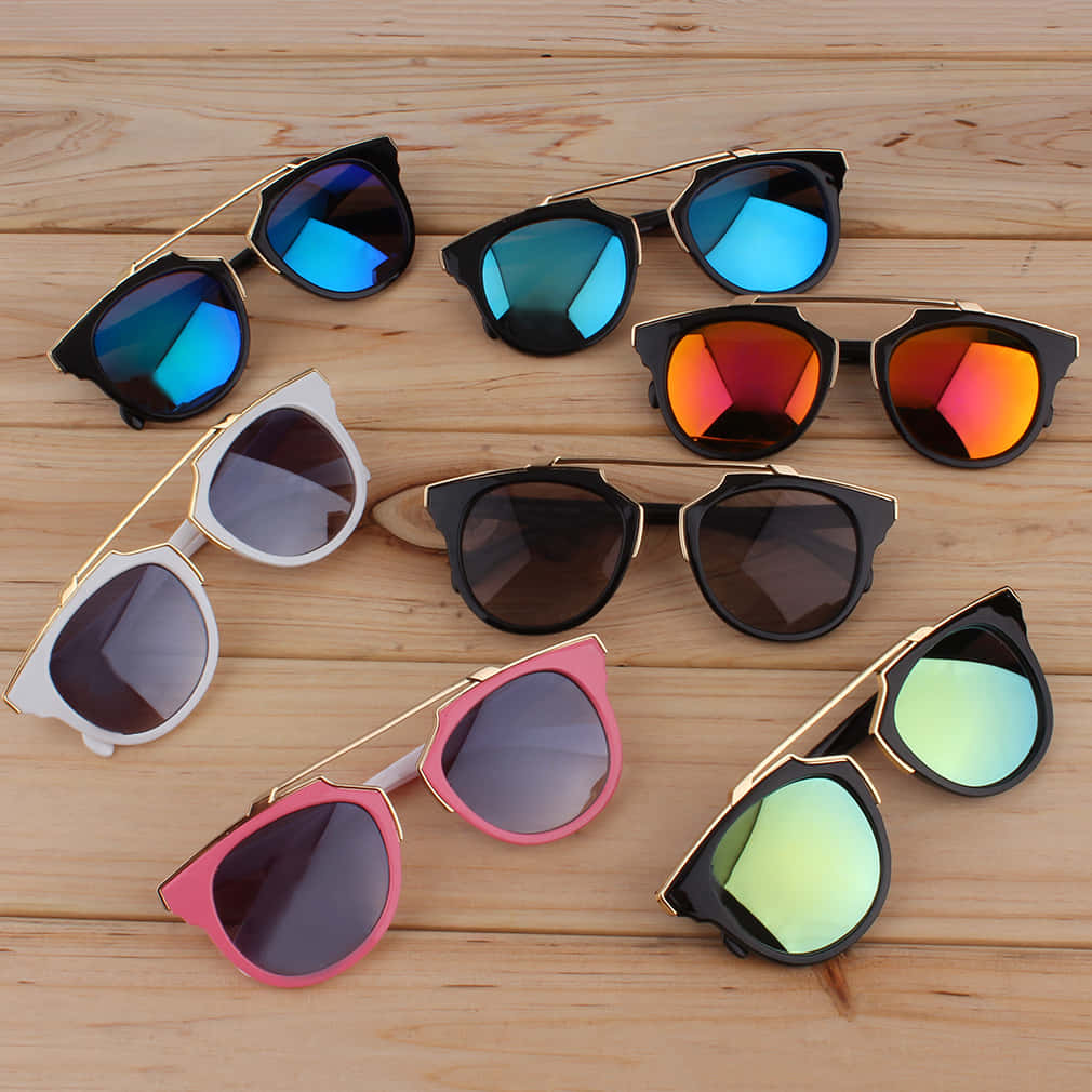 Protect your eyes from the summer sun with stylish fashion sunglasses!