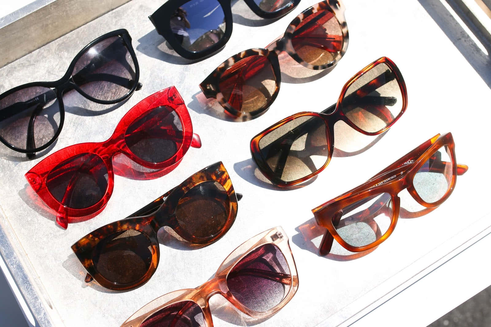 Look fly in these sleek and stylish sunglasses
