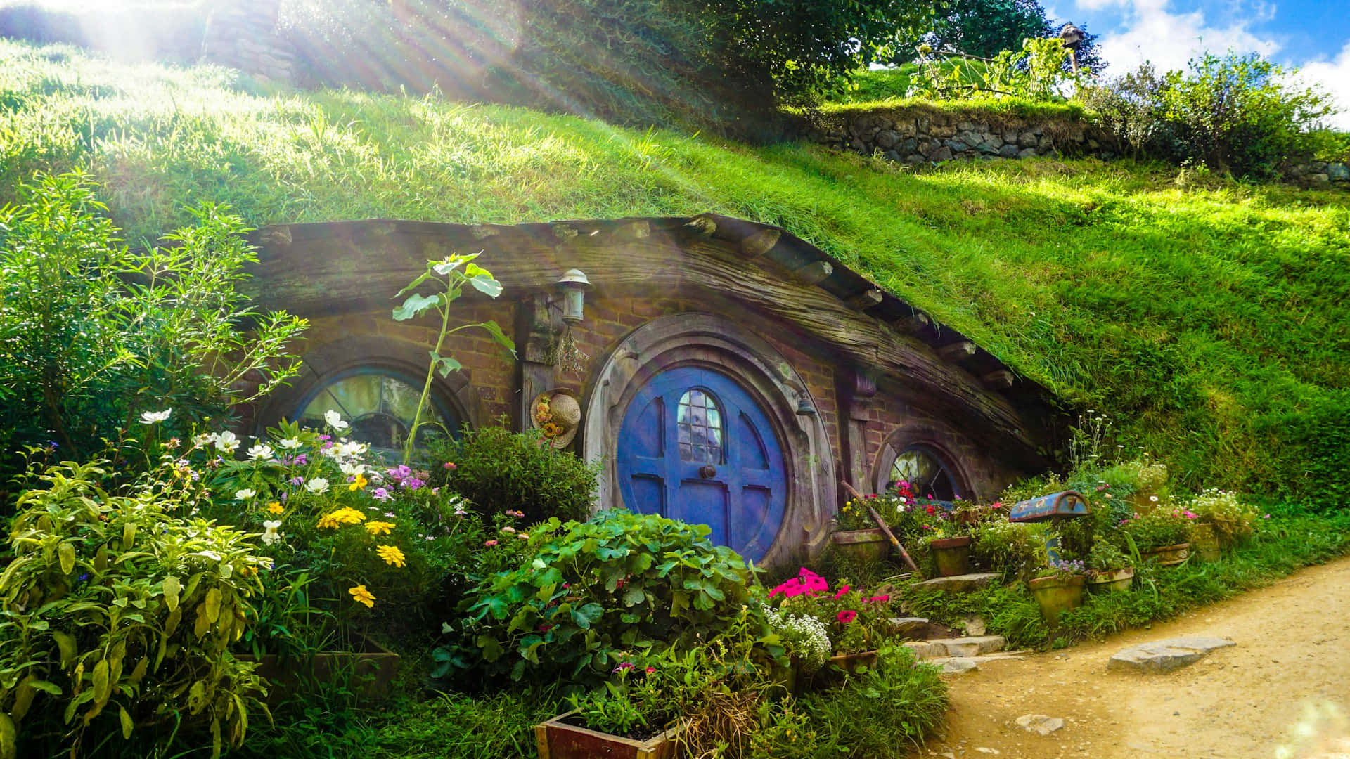 Sunlit Hobbiton House.jpg Wallpaper