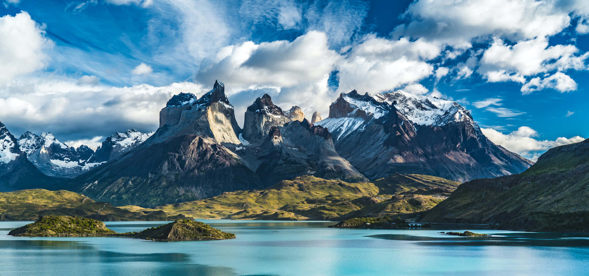 Sunny Day In Torres Del Paine National Park Wallpaper