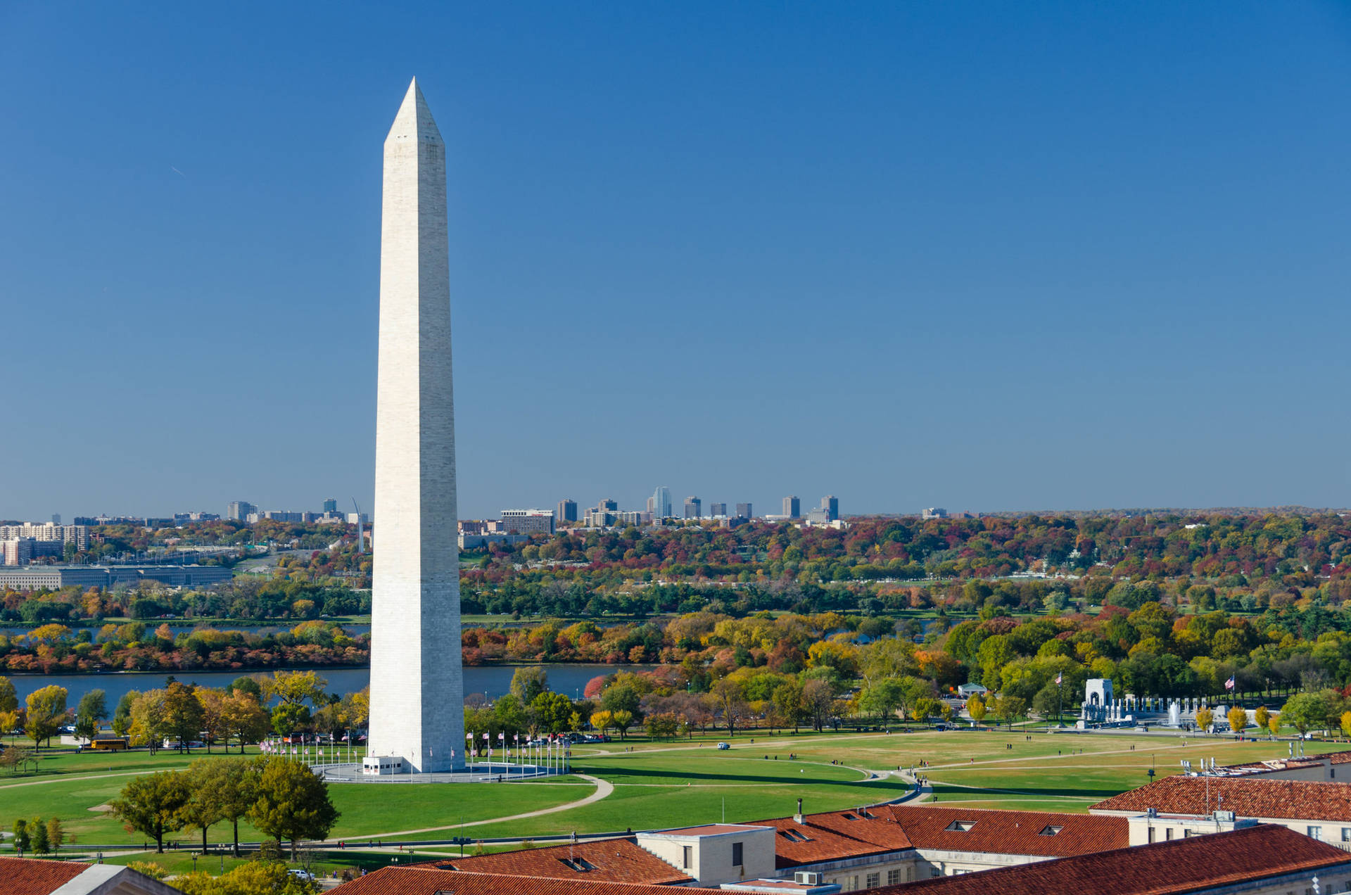 Solskinsdag Washington Monument Wallpaper