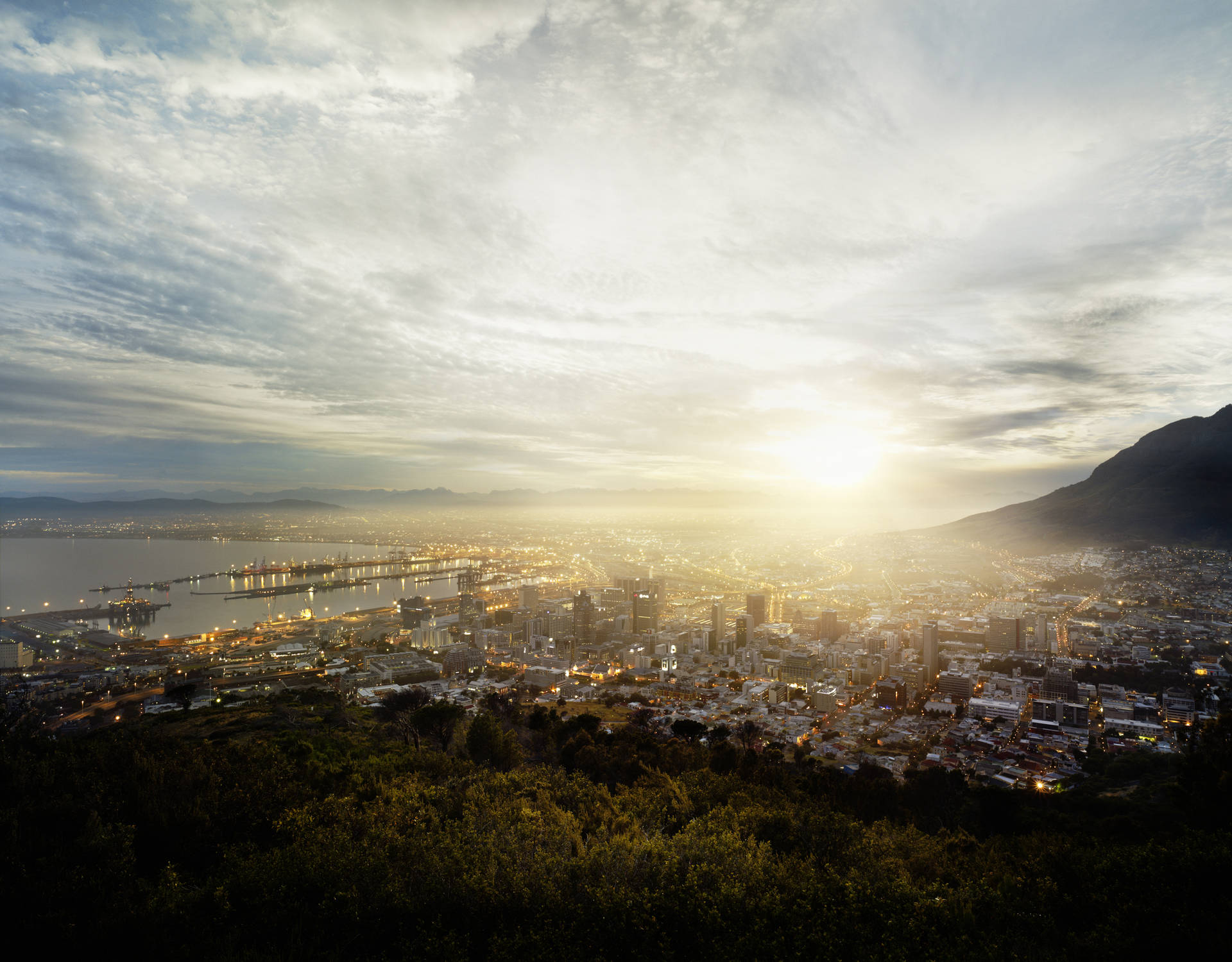 Nascerdo Sol Na Cidade Do Cabo. Papel de Parede