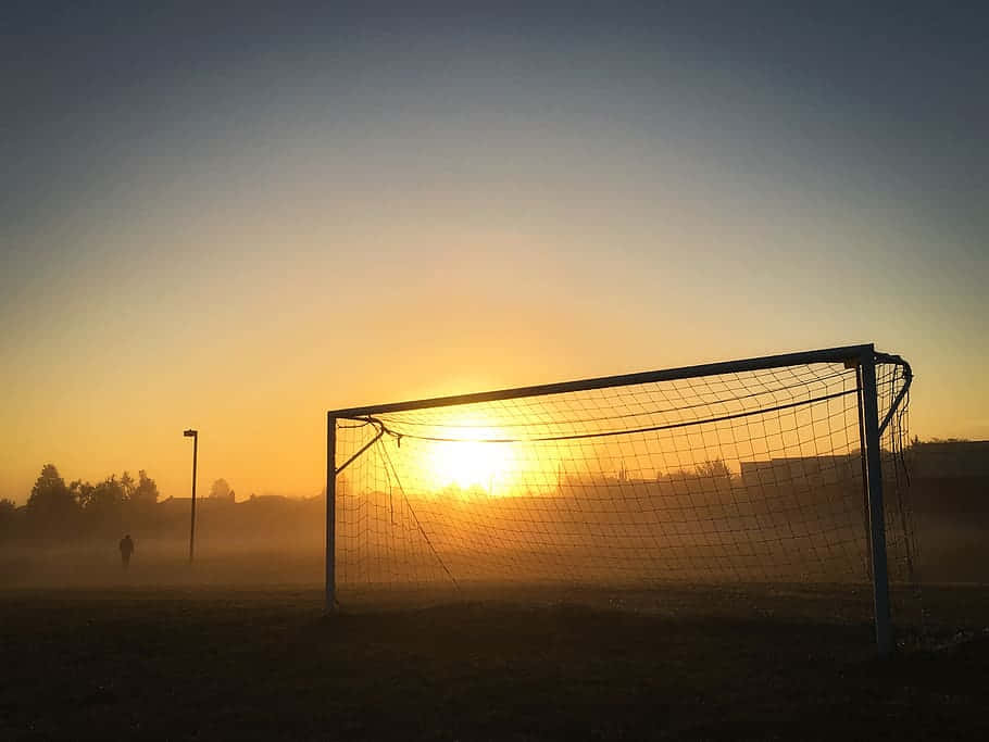 Zonsopgang Voetbaldoel Veld Mist Achtergrond