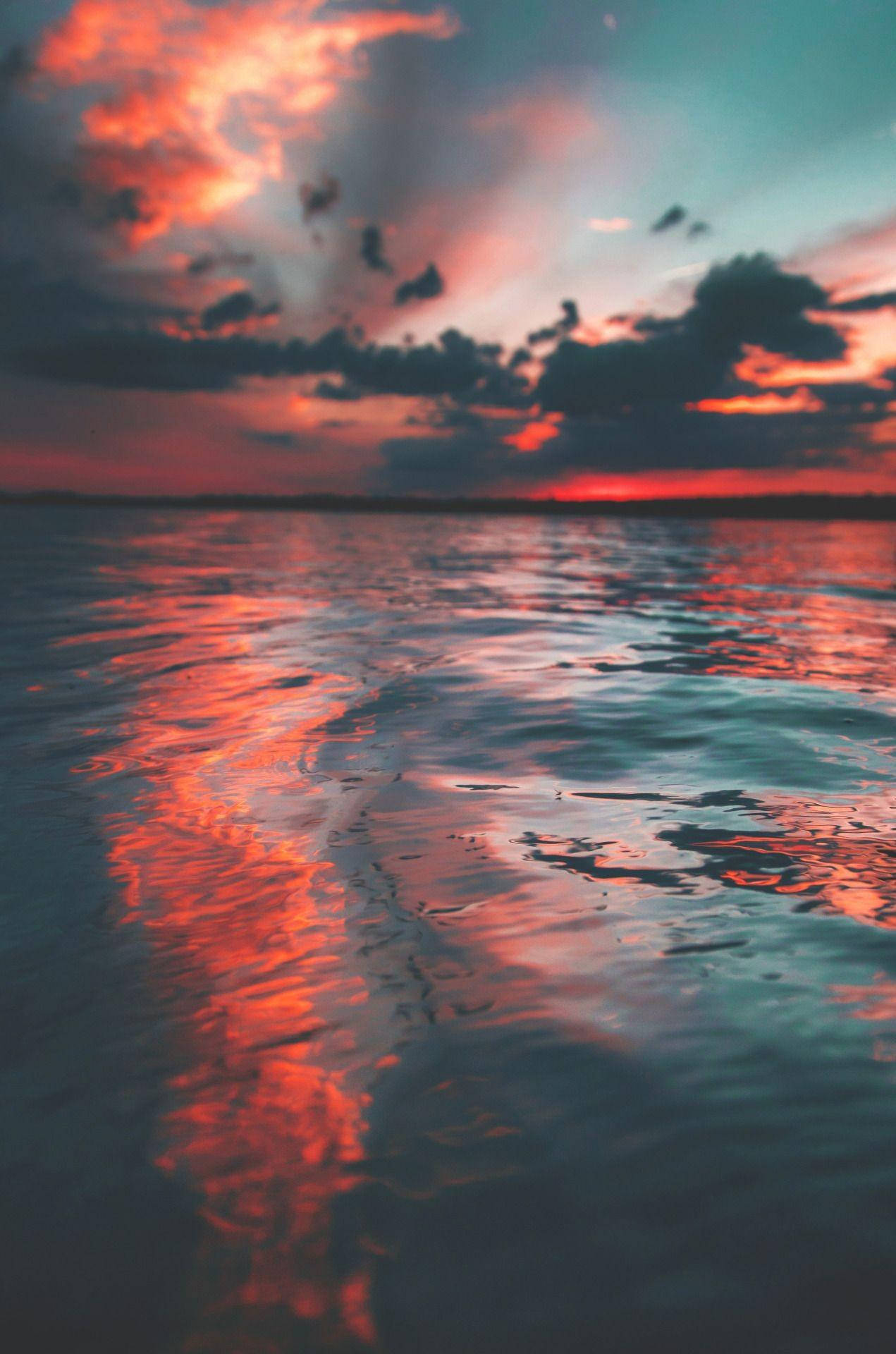 Sonnenuntergangästhetik Ozean Wallpaper