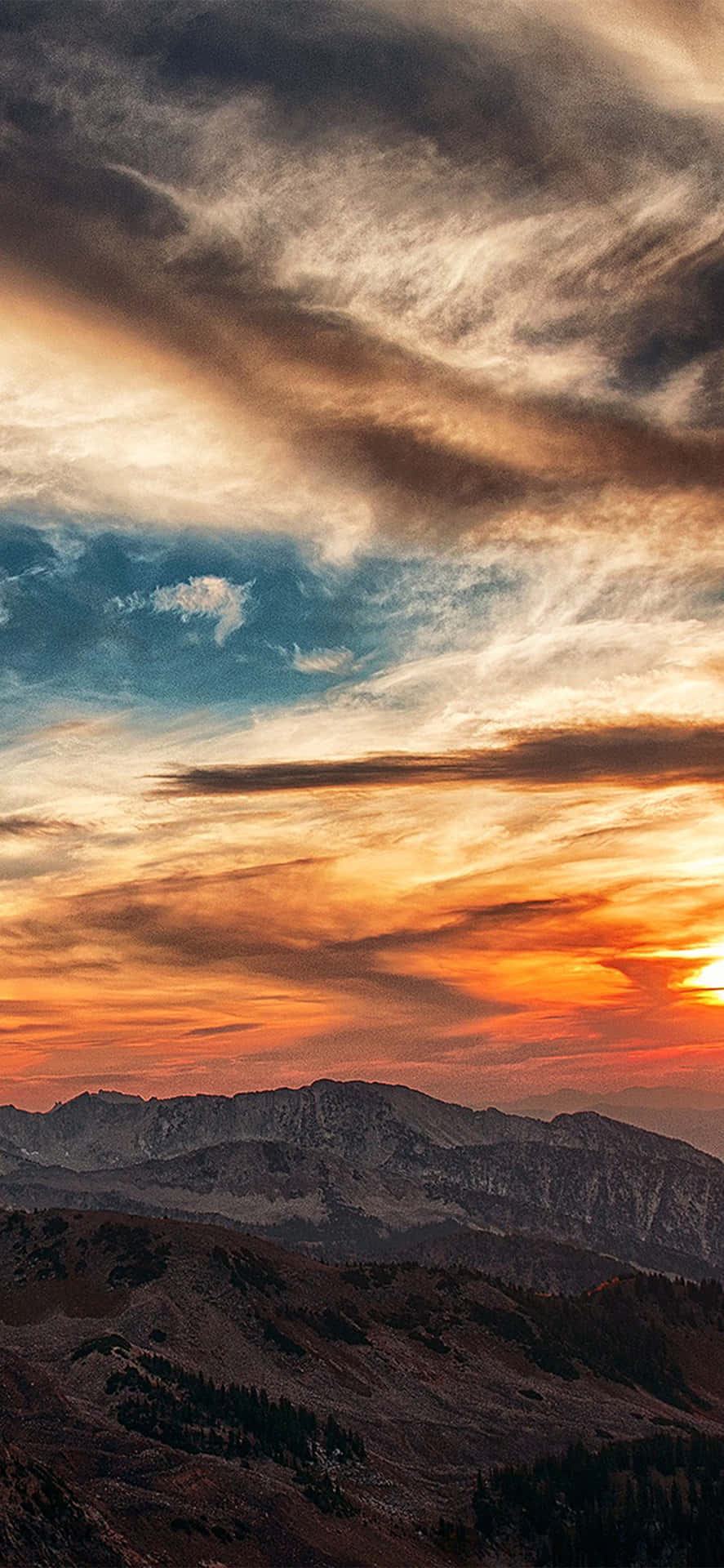 Sunset Cloud Over The Mountains Wallpaper