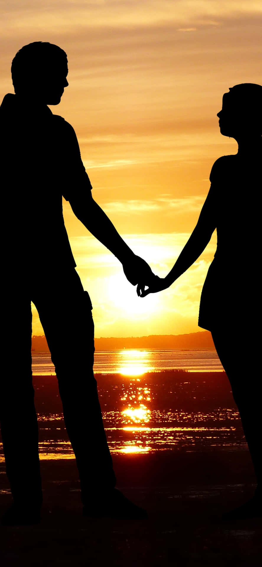 Sunset Couple In Love Wallpaper
