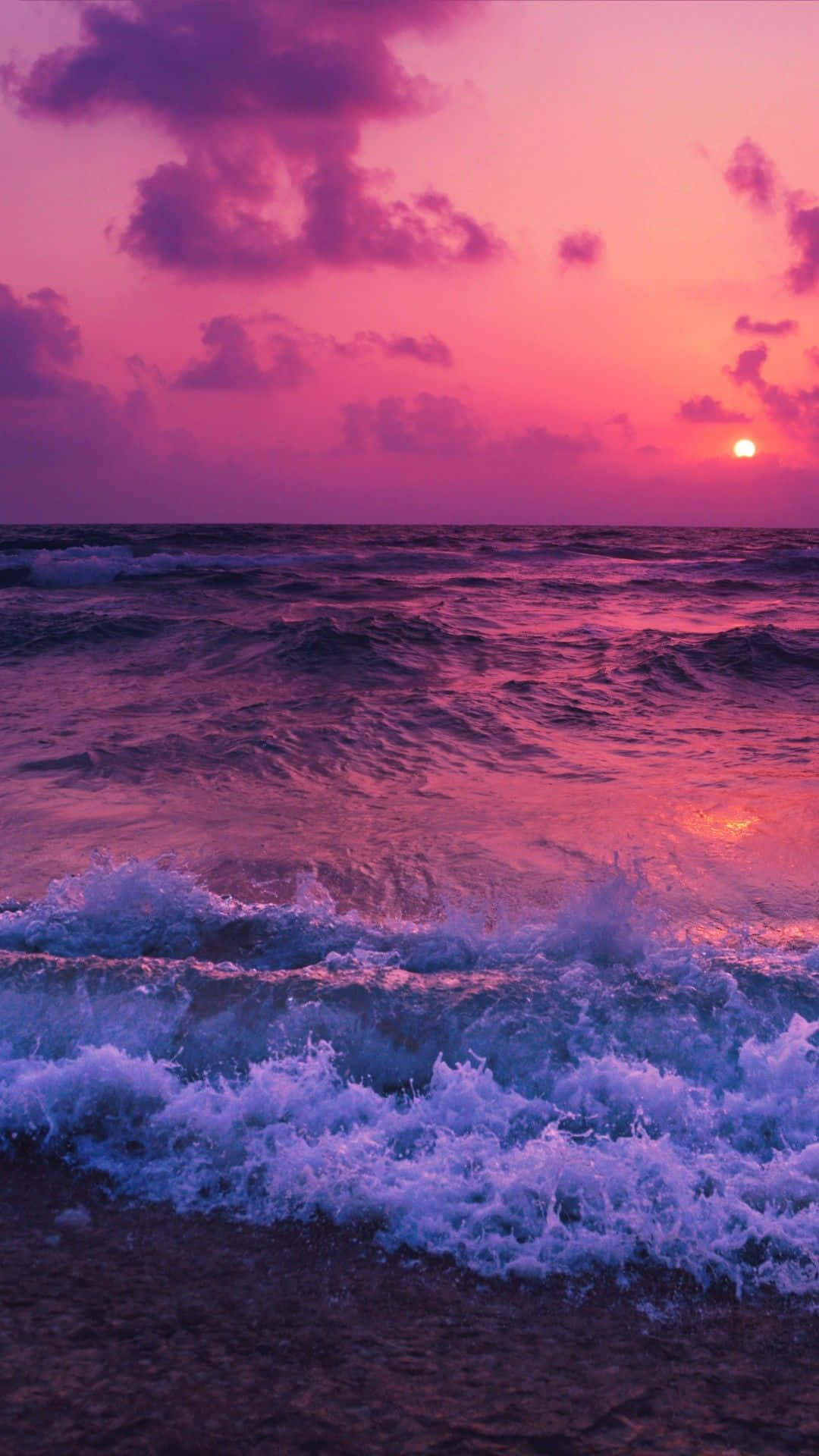 Mesmerizing Sunset View Over the Ocean Wallpaper