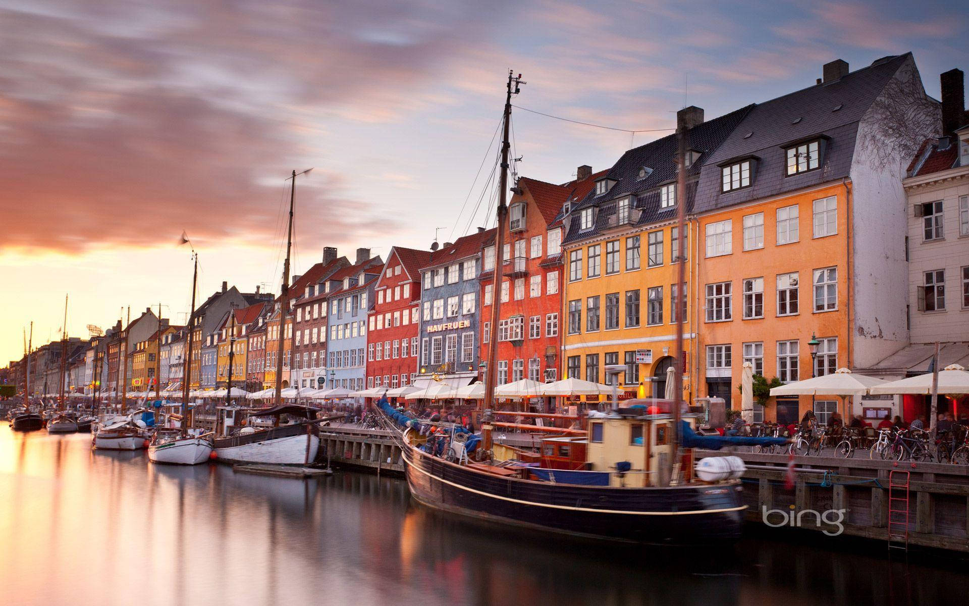 Vistadel Atardecer Por El Río De Copenhague Fondo de pantalla